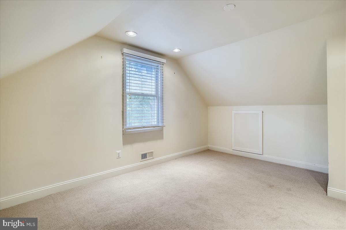 OAK FOREST - Residential