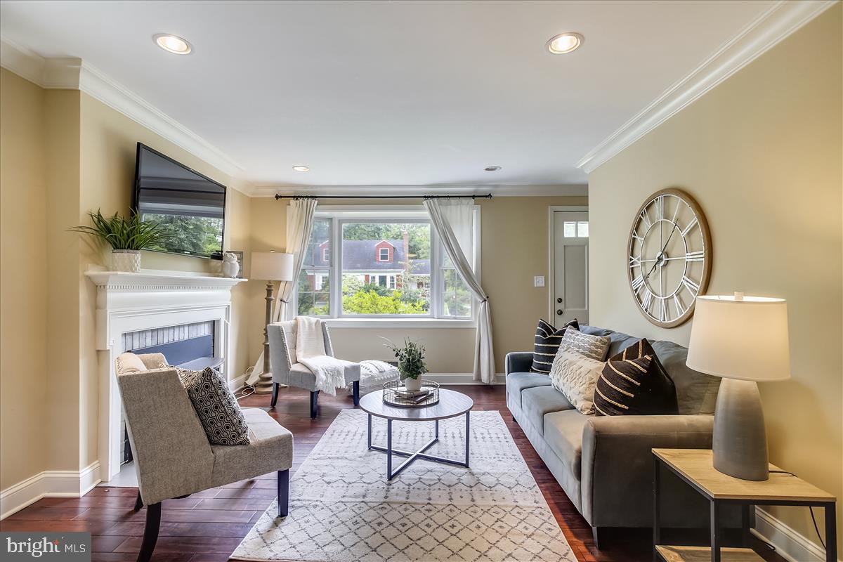 OAK FOREST - Residential