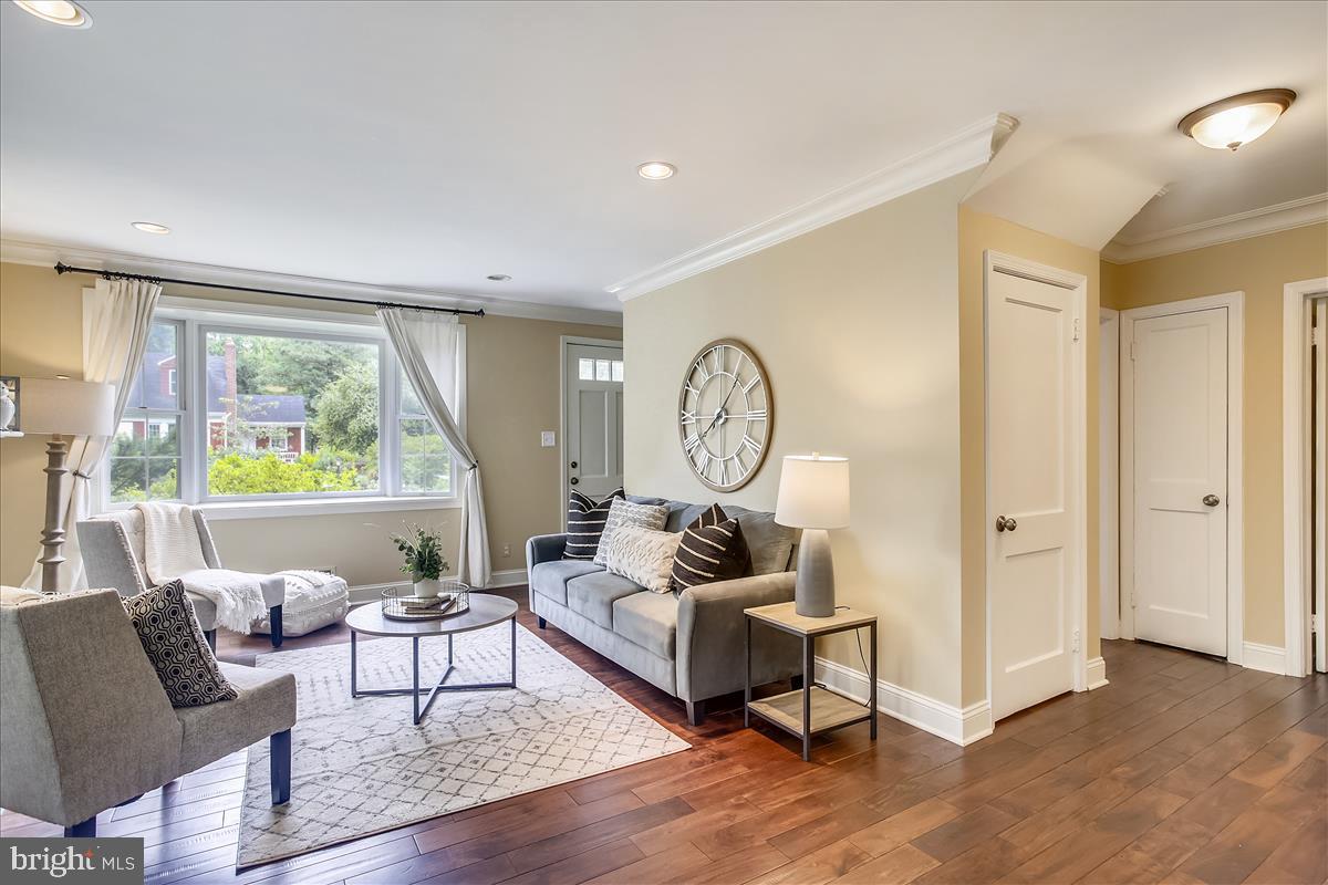 OAK FOREST - Residential