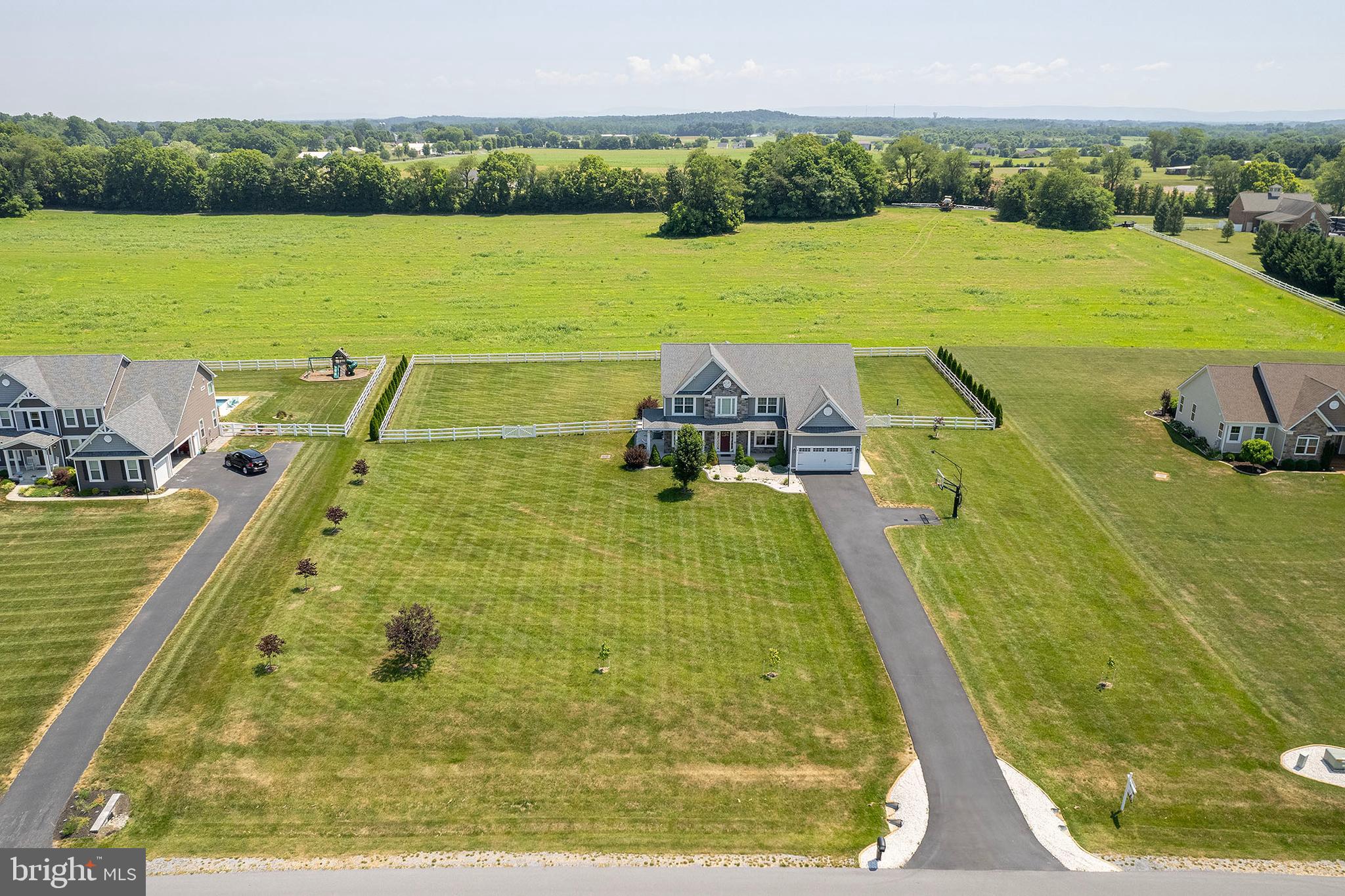 LITTLE GEORGETOWN ESTATES - Residential