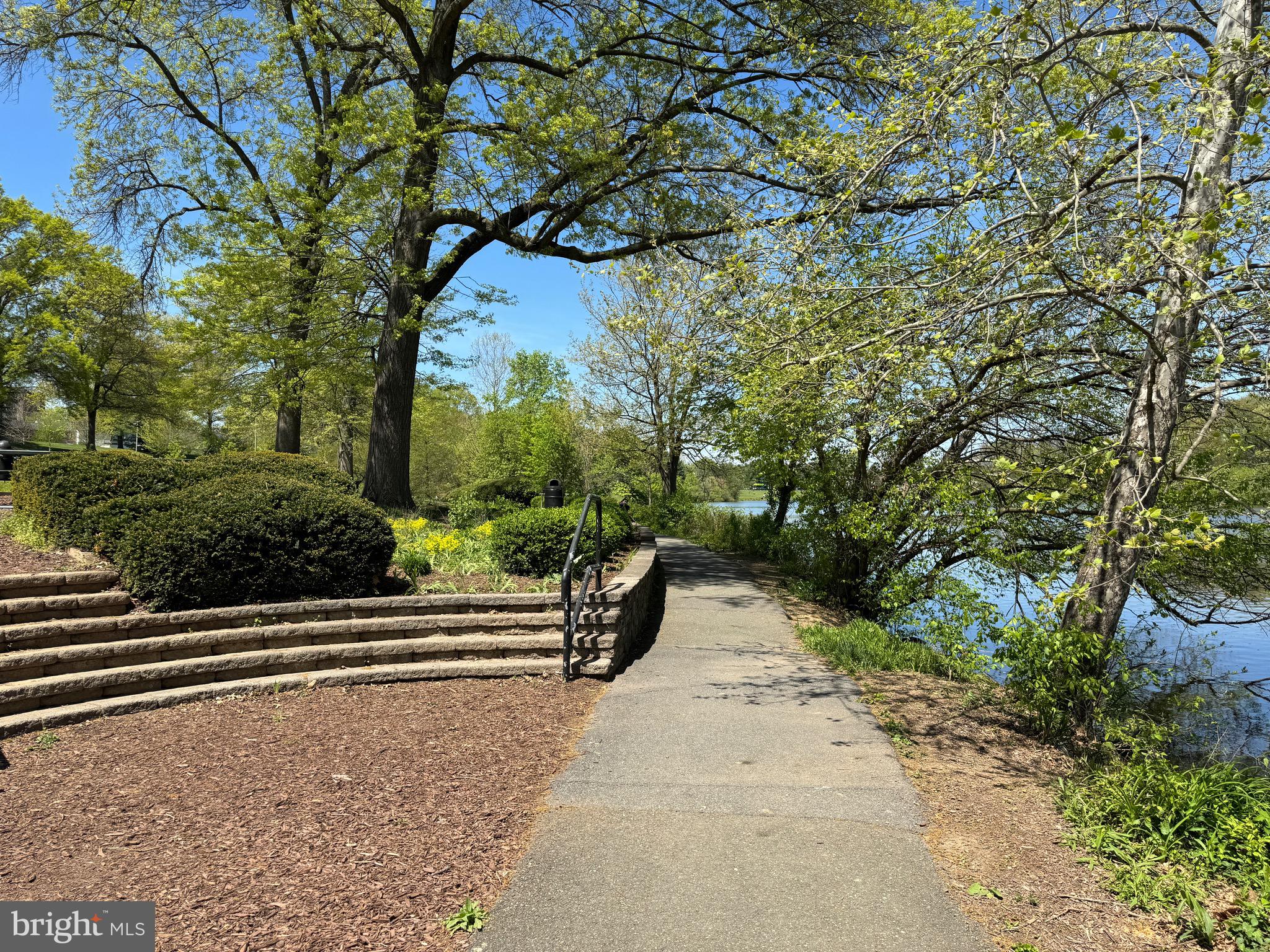 DOCKSIDE - Residential