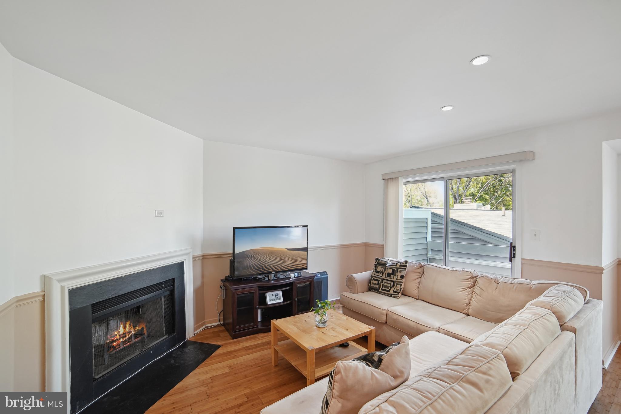 DOCKSIDE - Residential