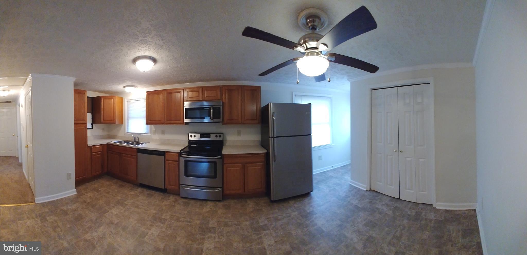 GOLDEN BEACH - Residential