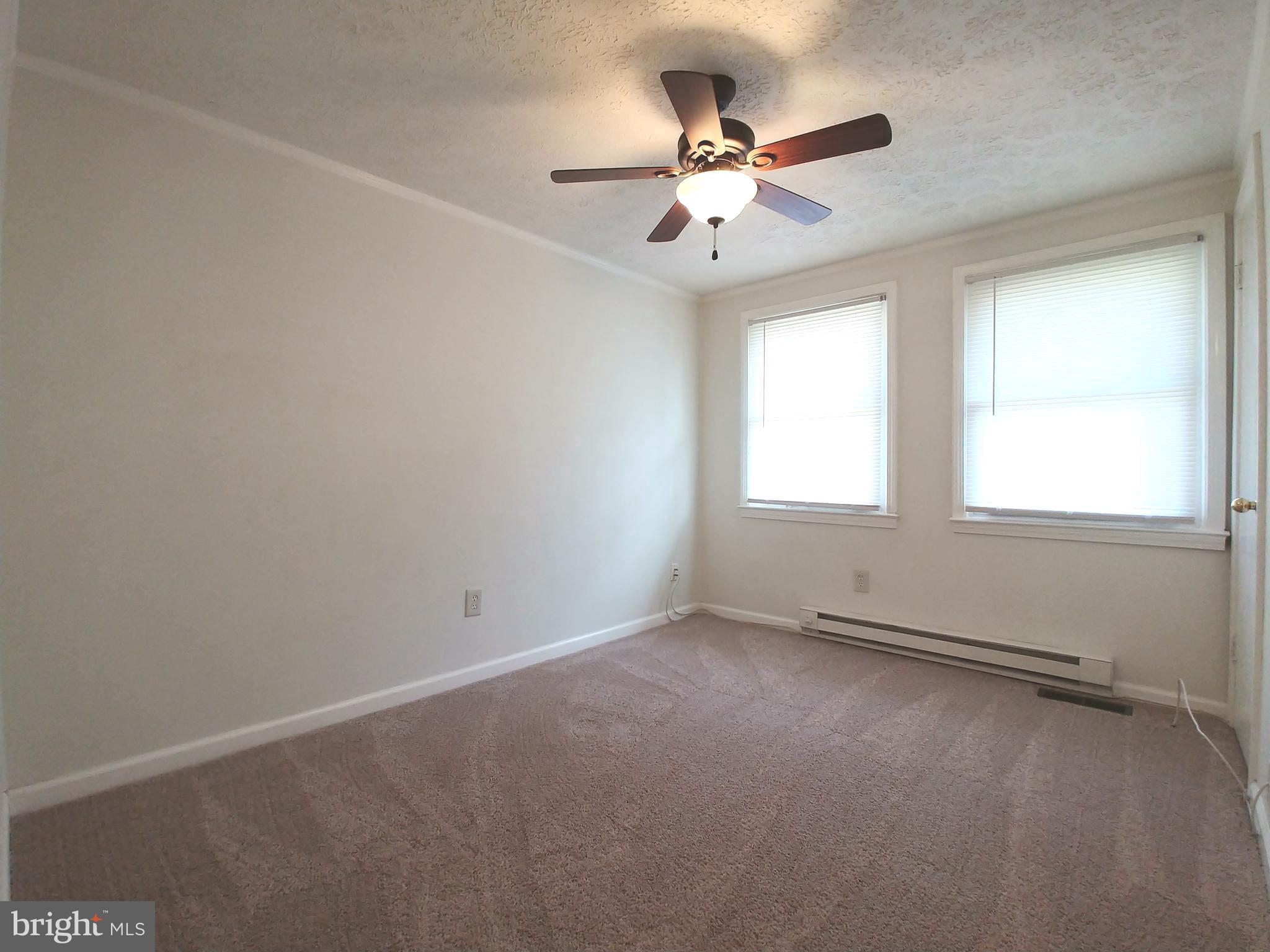 GOLDEN BEACH - Residential