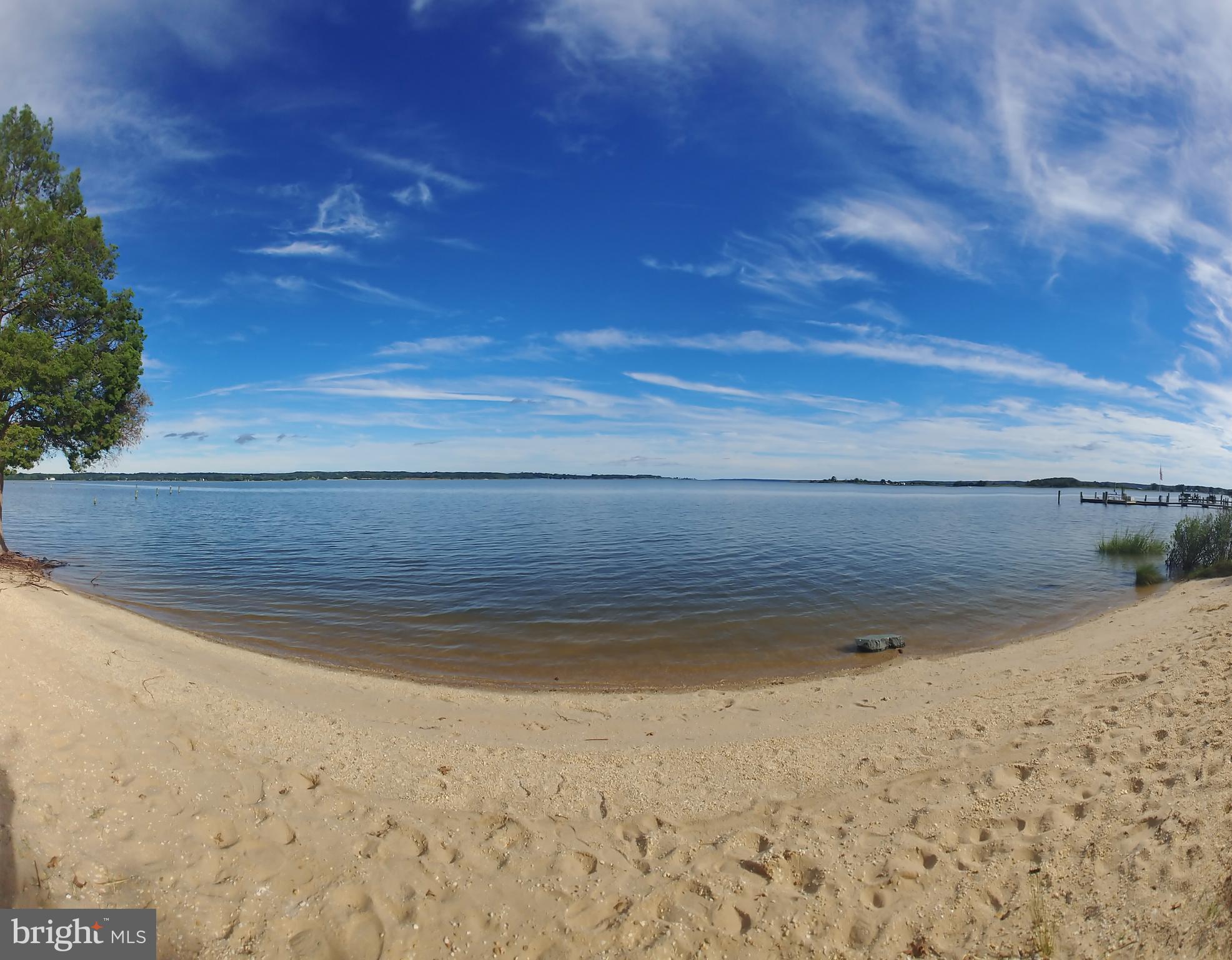 GOLDEN BEACH - Residential