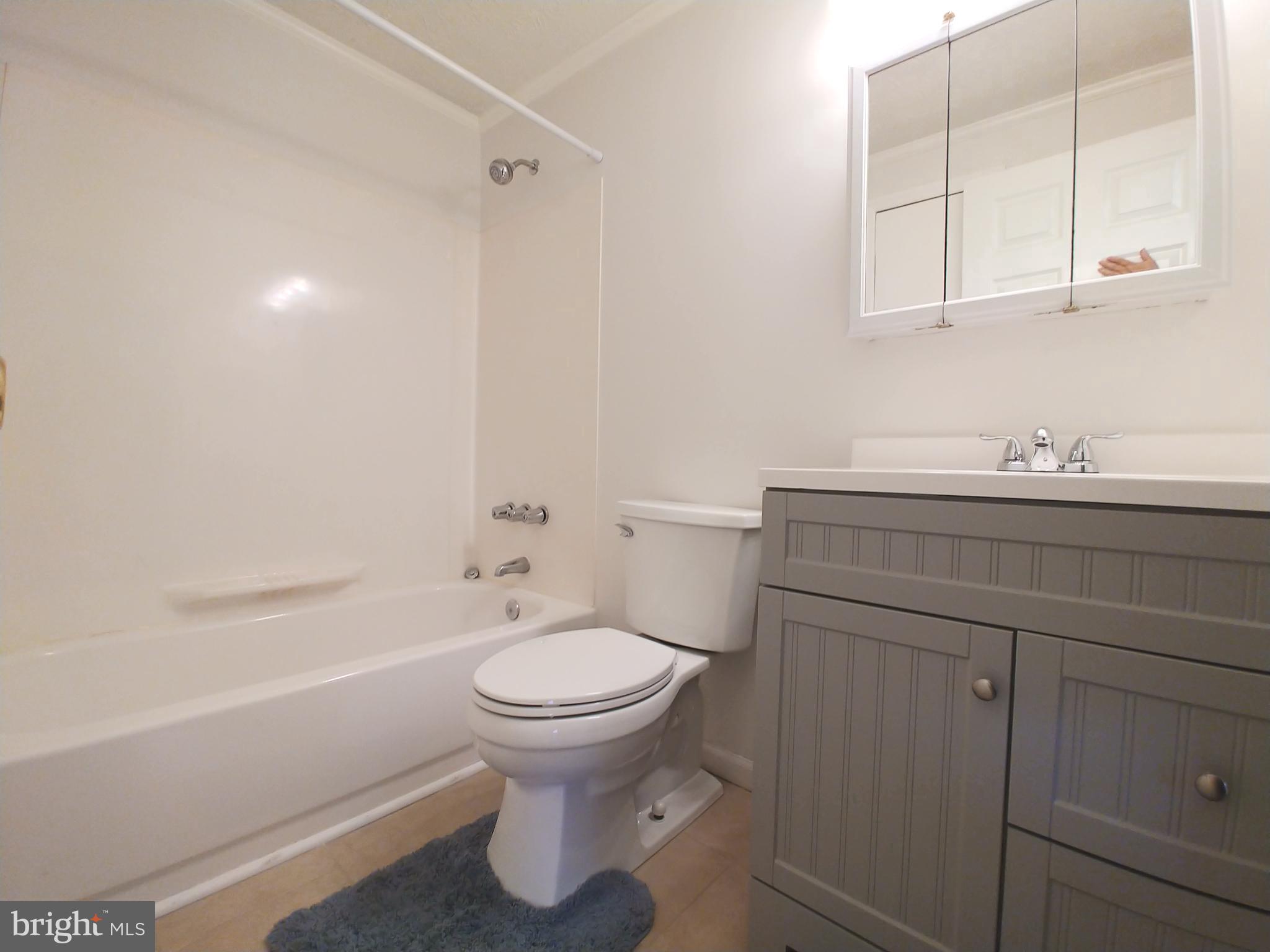 GOLDEN BEACH - Residential