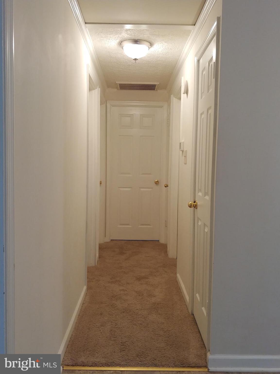 GOLDEN BEACH - Residential