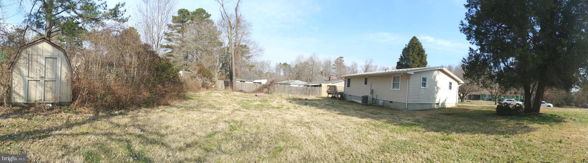 GOLDEN BEACH - Residential