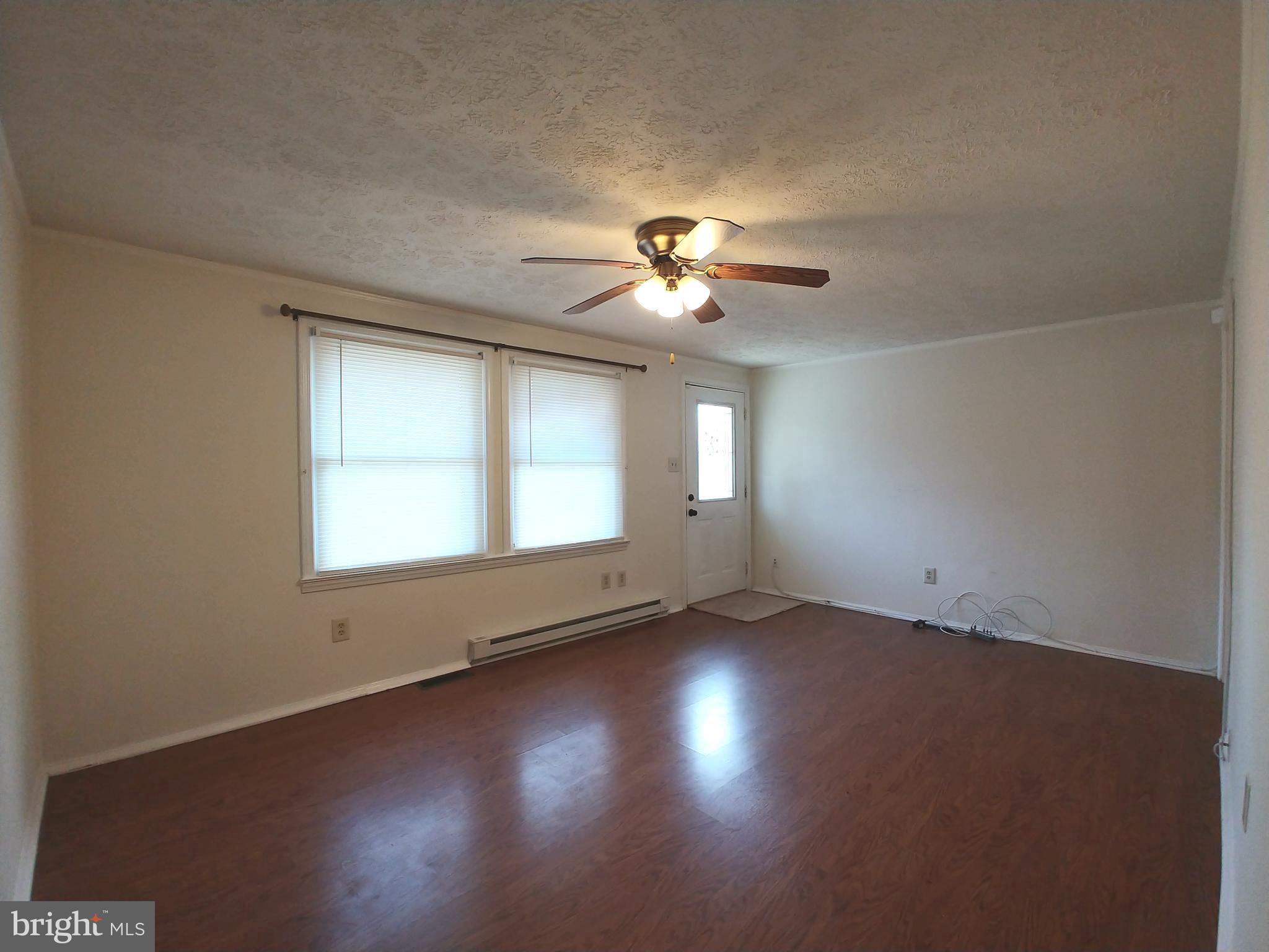 GOLDEN BEACH - Residential