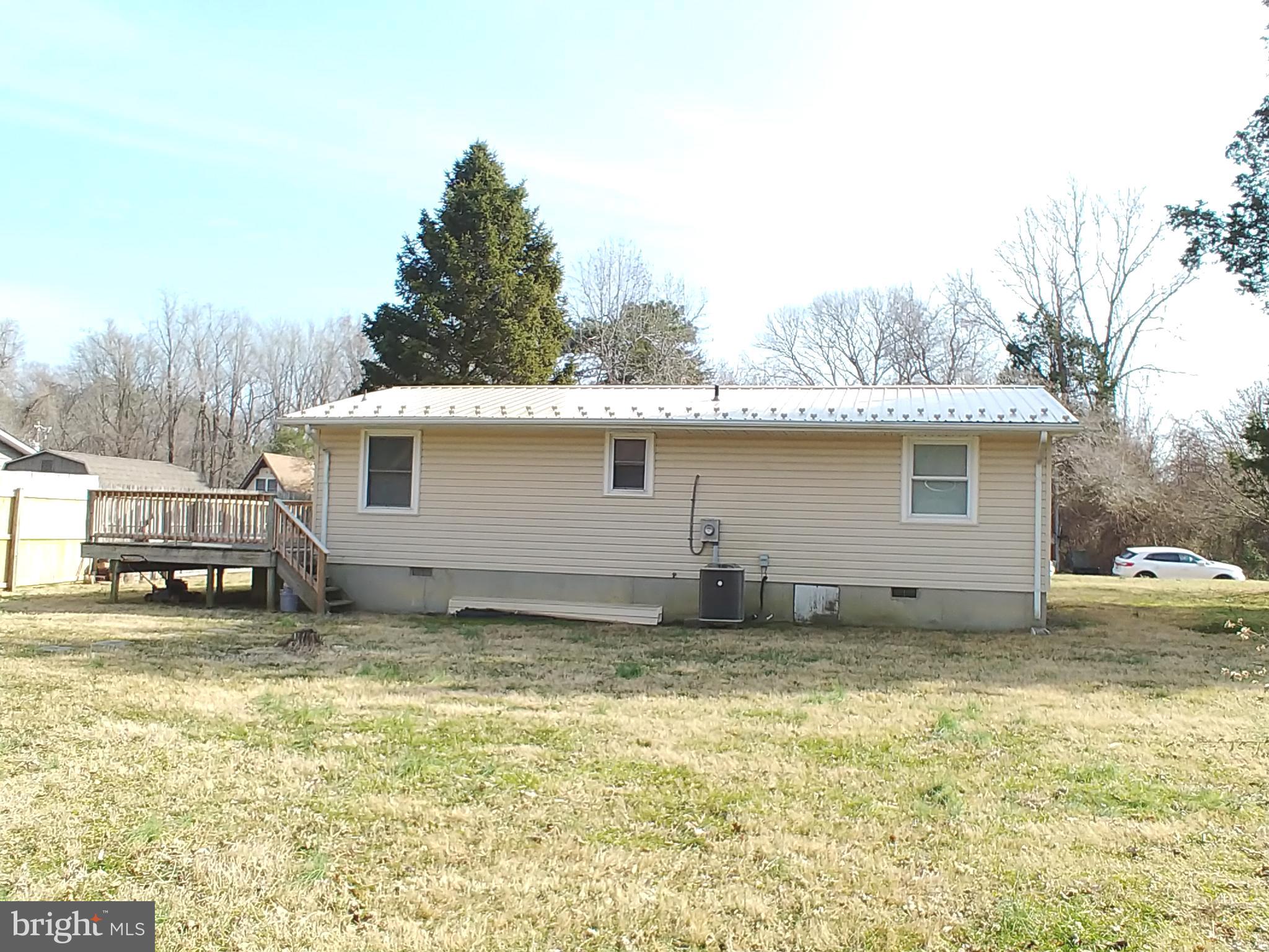 GOLDEN BEACH - Residential