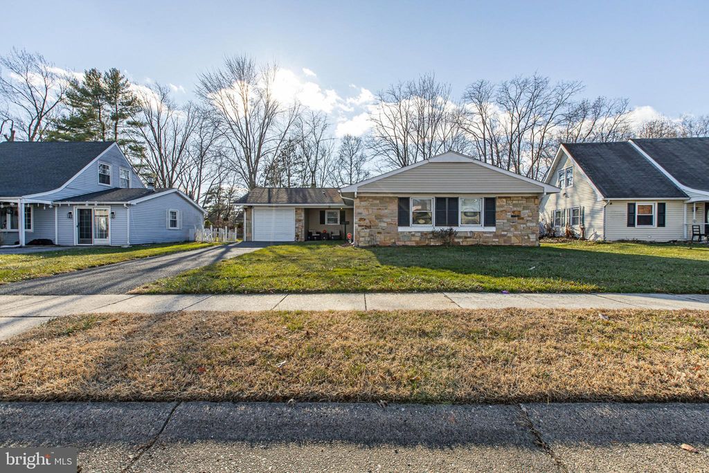 Photo of 77 Harrington Circle, WILLINGBORO, NJ 08046 (MLS # NJBL2102566)
