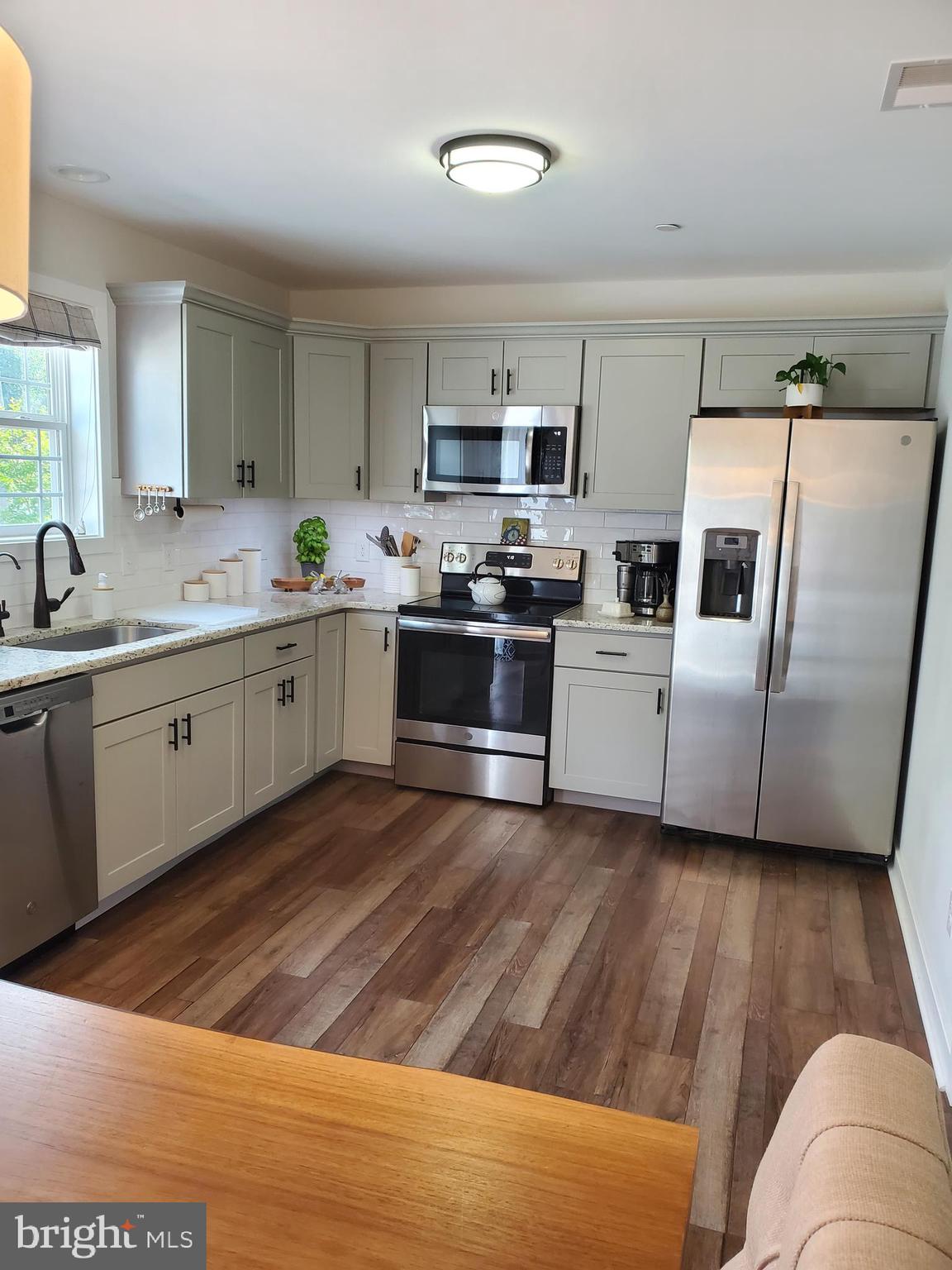 KENT ISLAND ESTATES - Residential