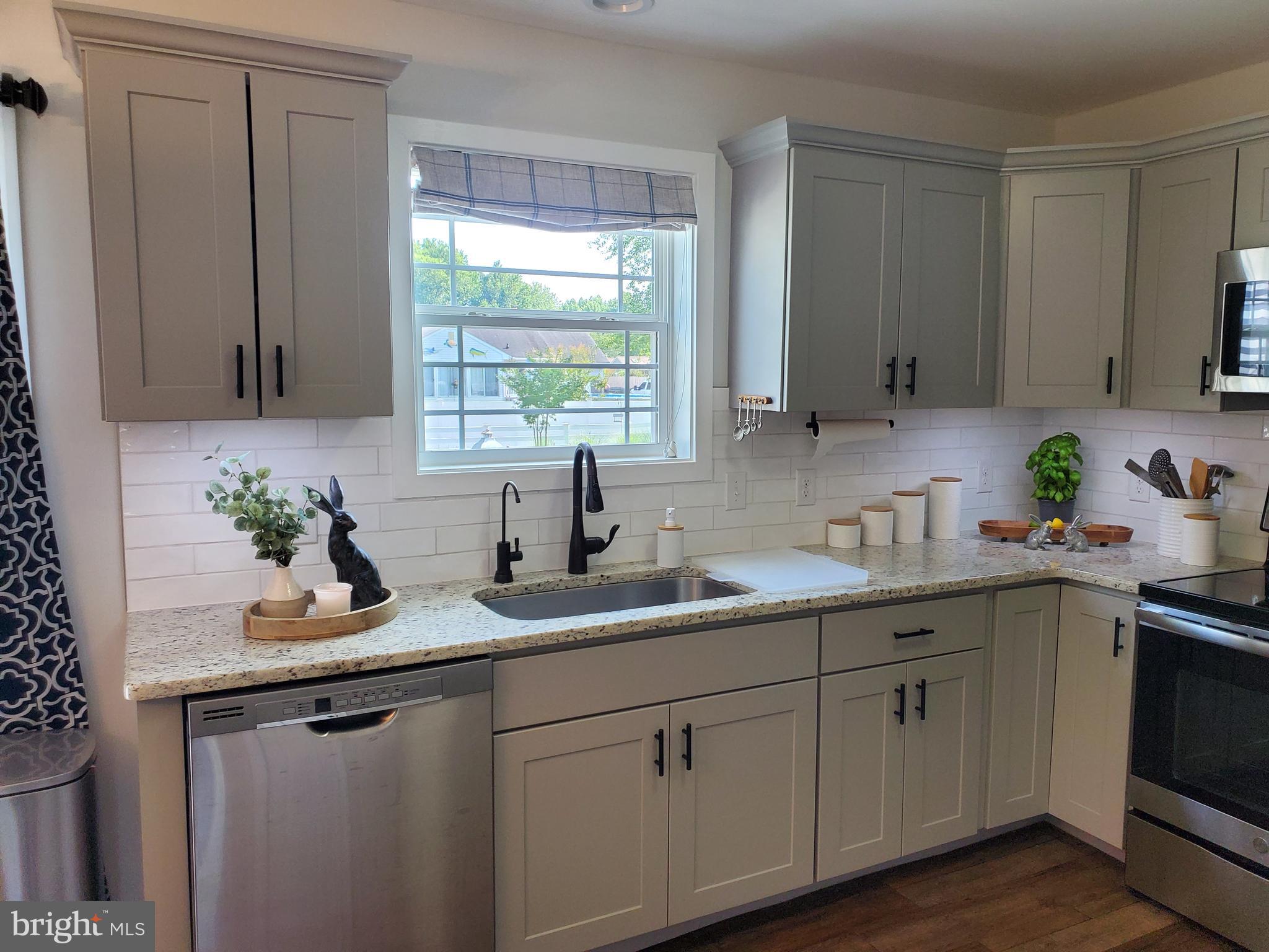 KENT ISLAND ESTATES - Residential