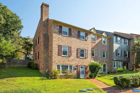 114 Georgetown Green, Charlottesville, VA MLS: 672674