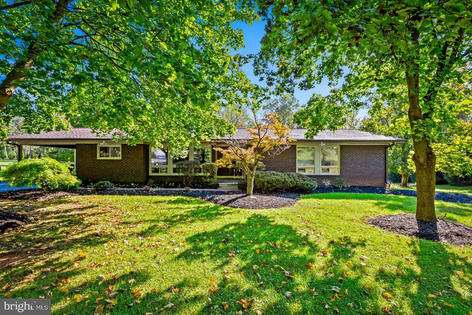 KNOLLCREST MANOR - Residential