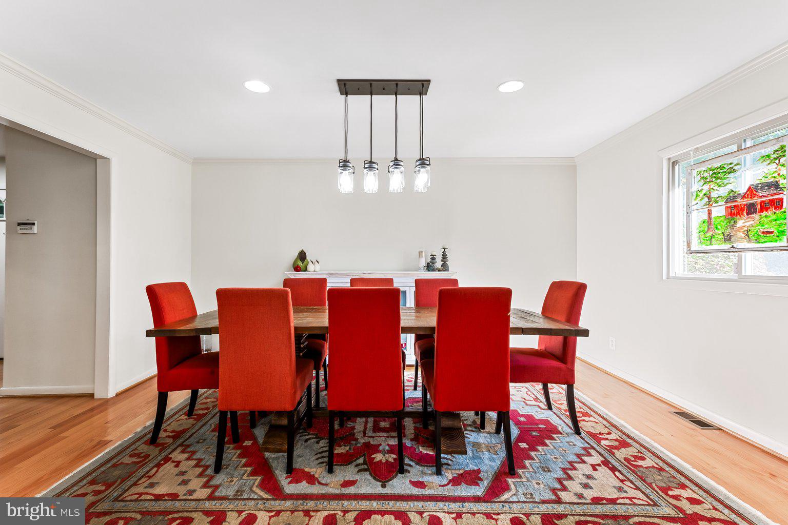 KNOLLCREST MANOR - Residential