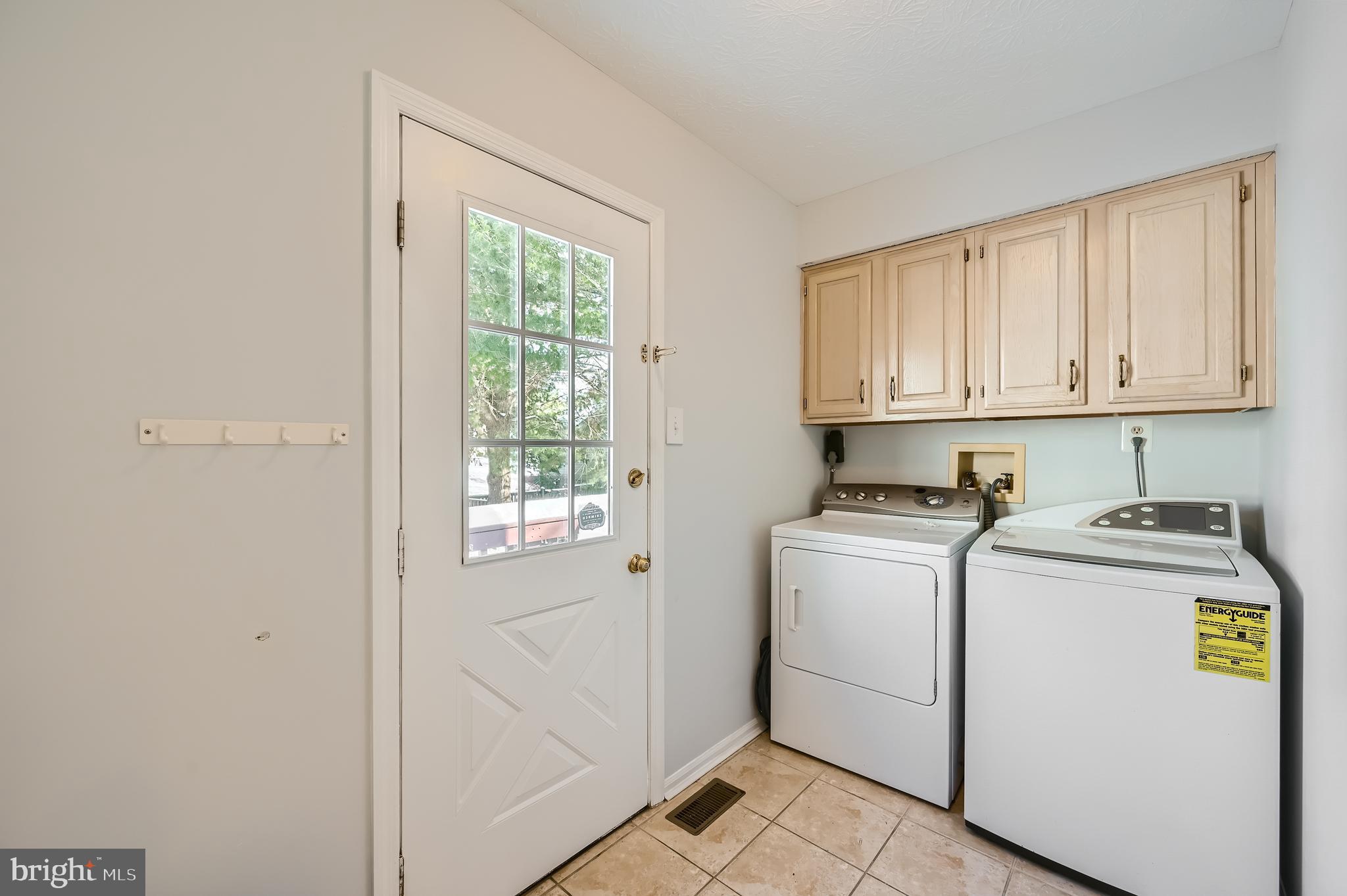 GABLES AT SUMMIT CHASE - Residential Lease