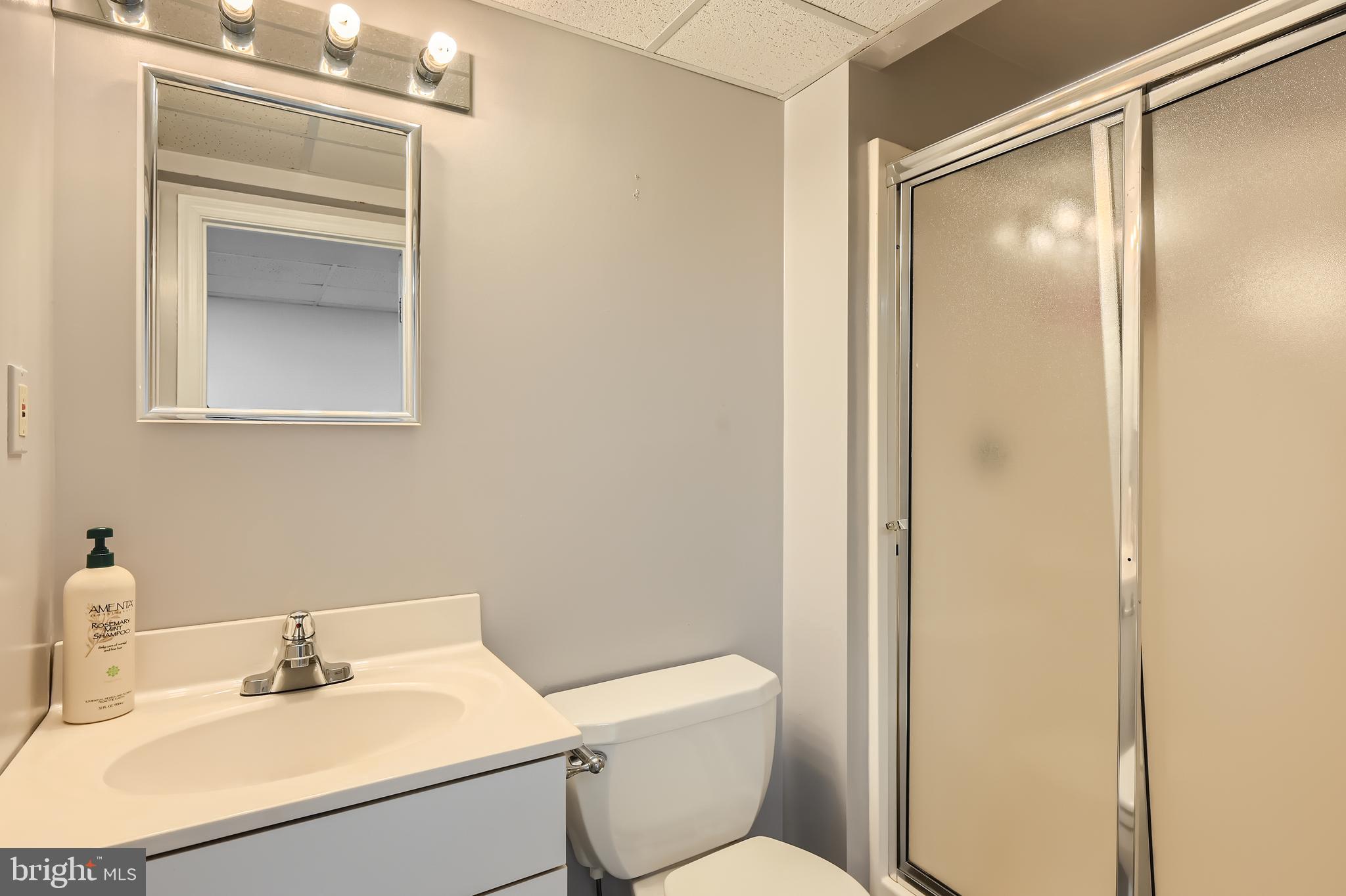 GABLES AT SUMMIT CHASE - Residential Lease