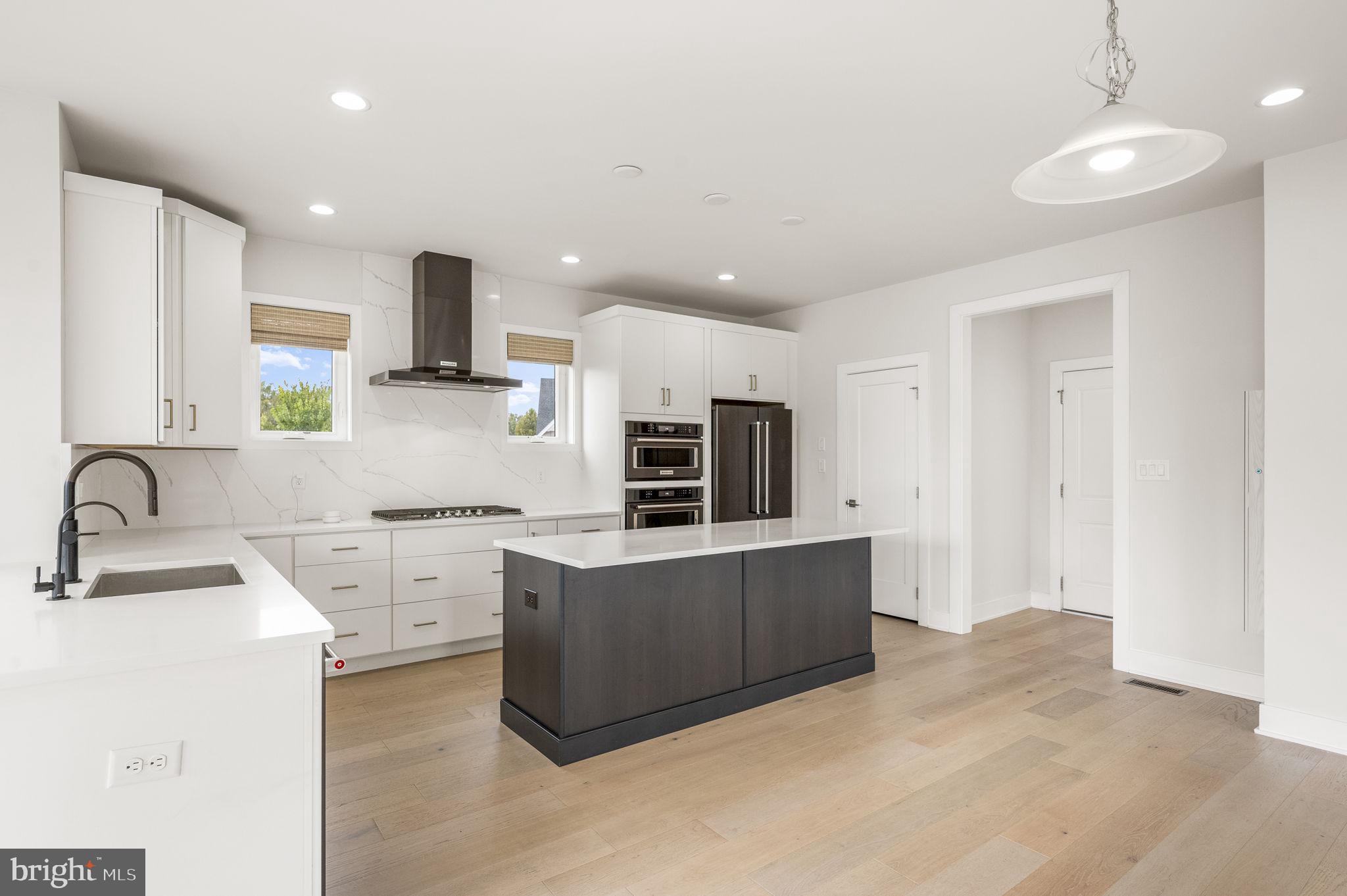 GREAT VALLEY CROSSING - Residential Lease
