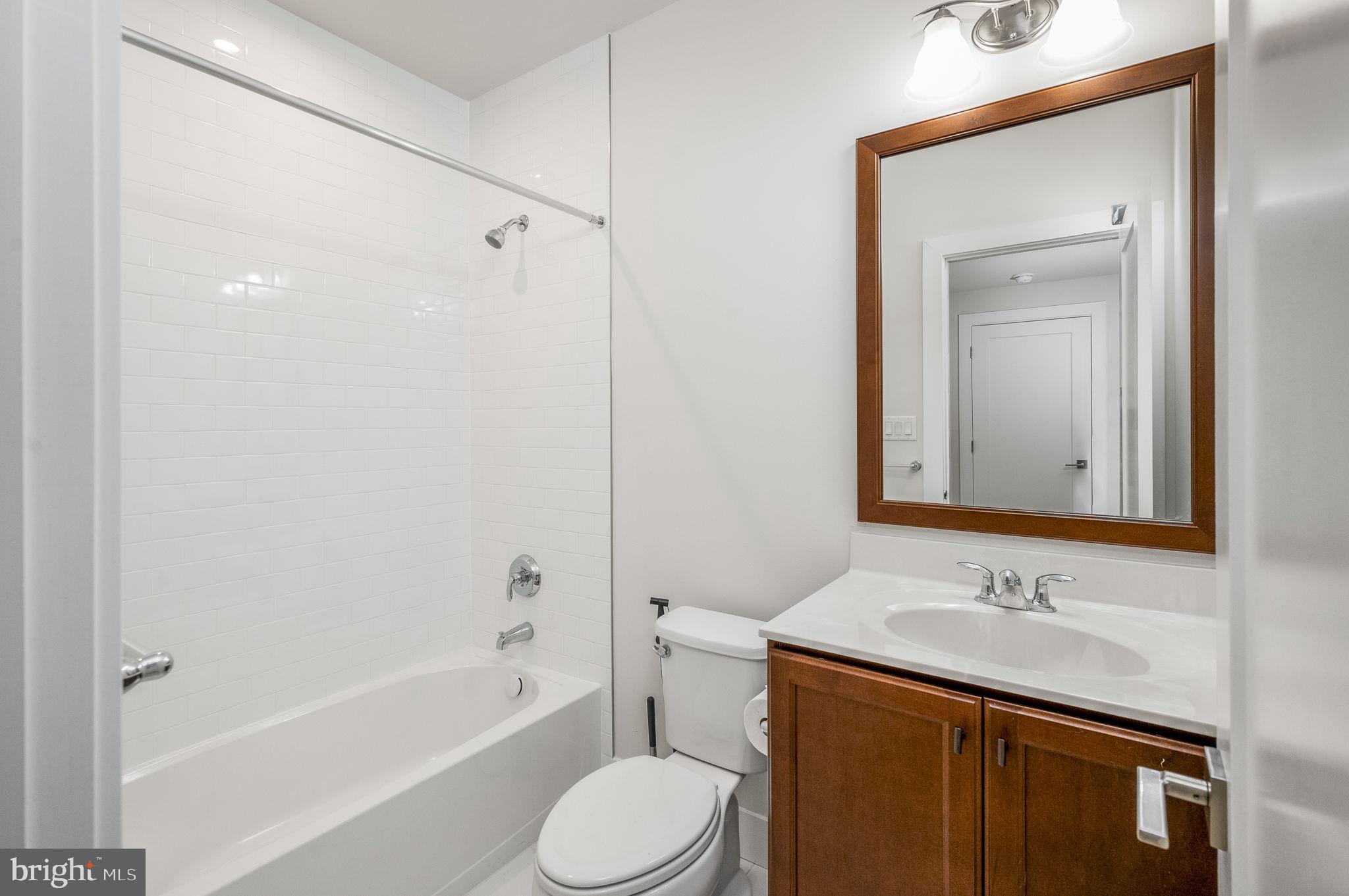 GREAT VALLEY CROSSING - Residential Lease