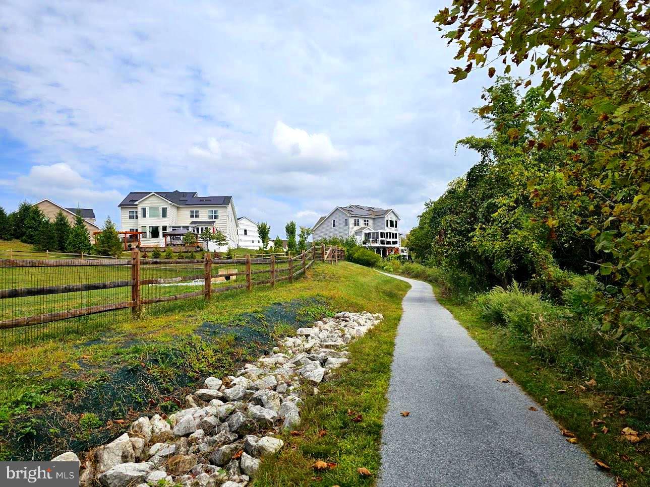 GREAT VALLEY CROSSING - Residential Lease