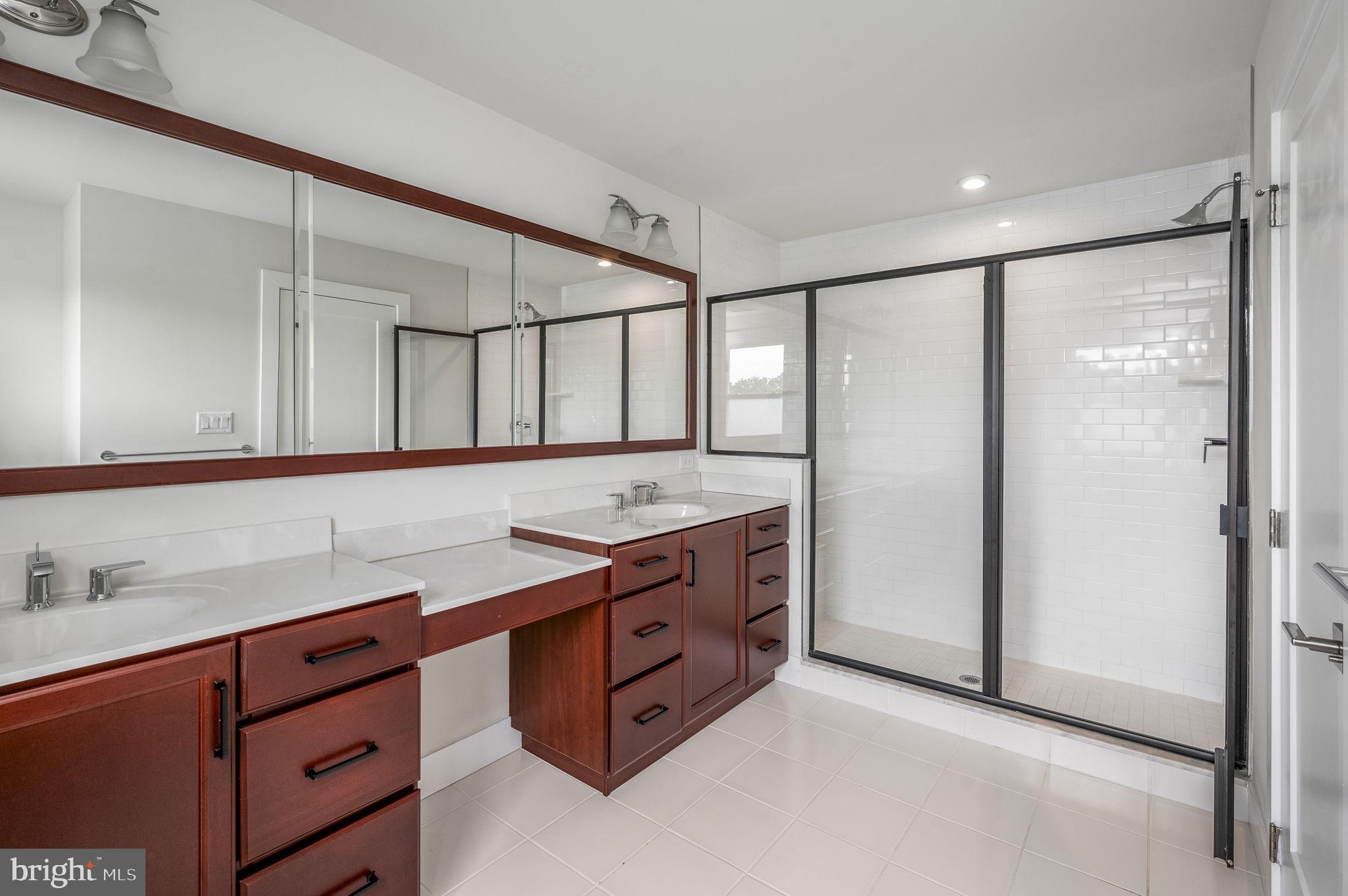 GREAT VALLEY CROSSING - Residential Lease