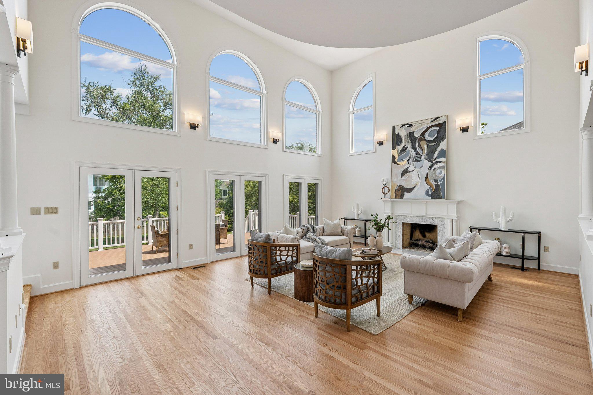 PINE KNOLLS - Residential