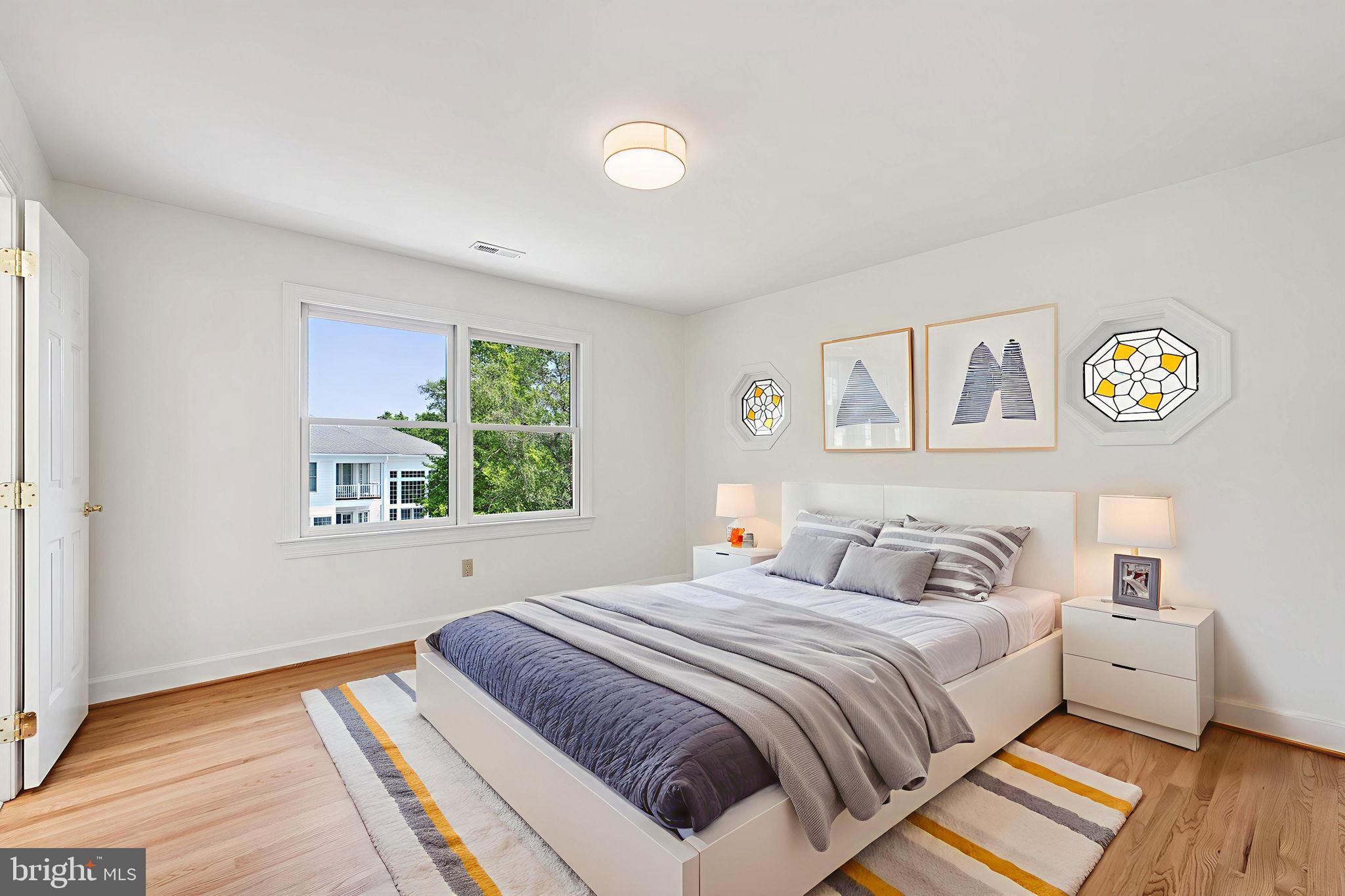 PINE KNOLLS - Residential