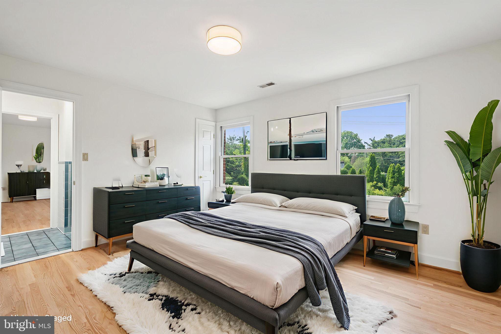 PINE KNOLLS - Residential