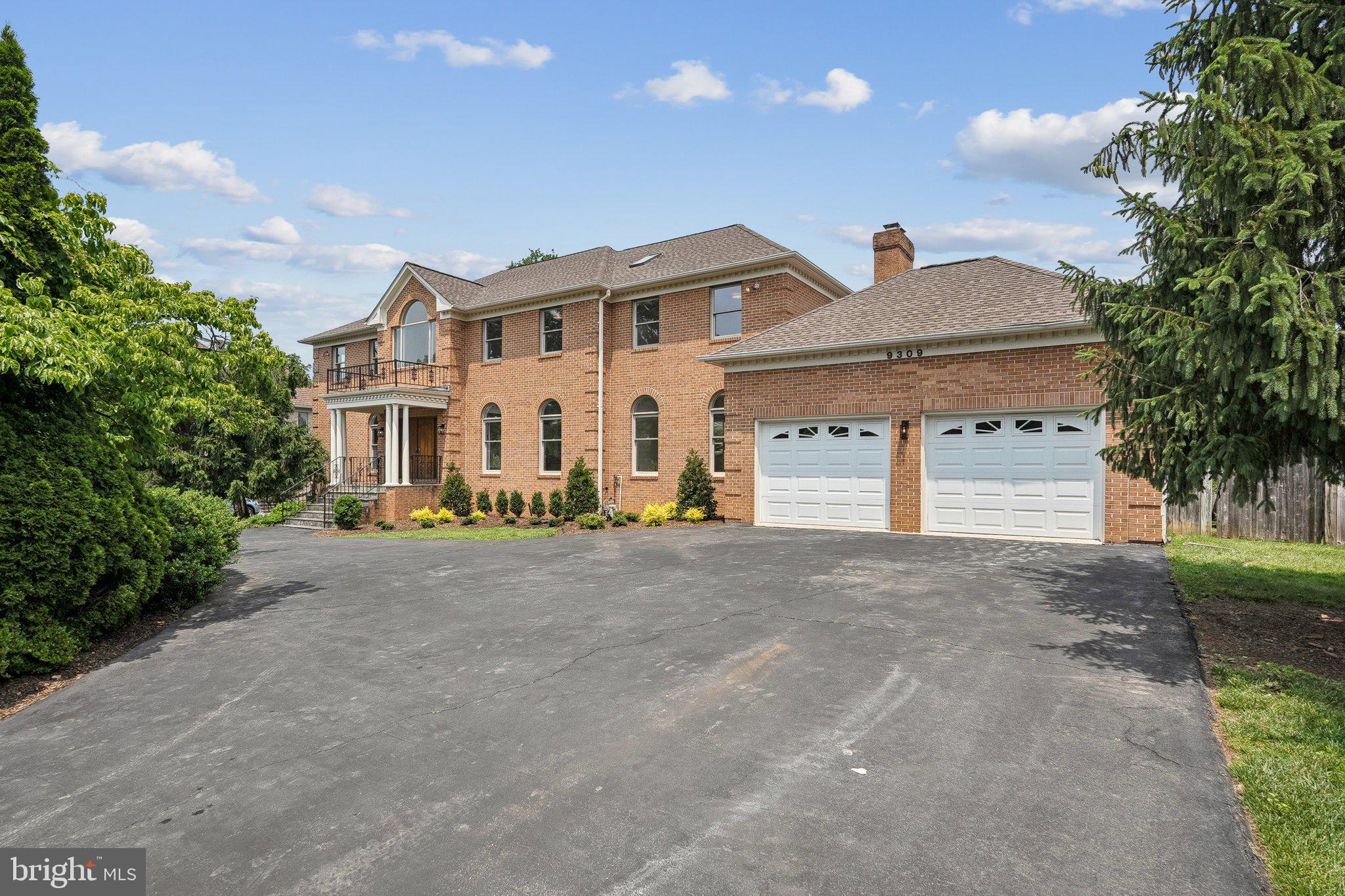 PINE KNOLLS - Residential