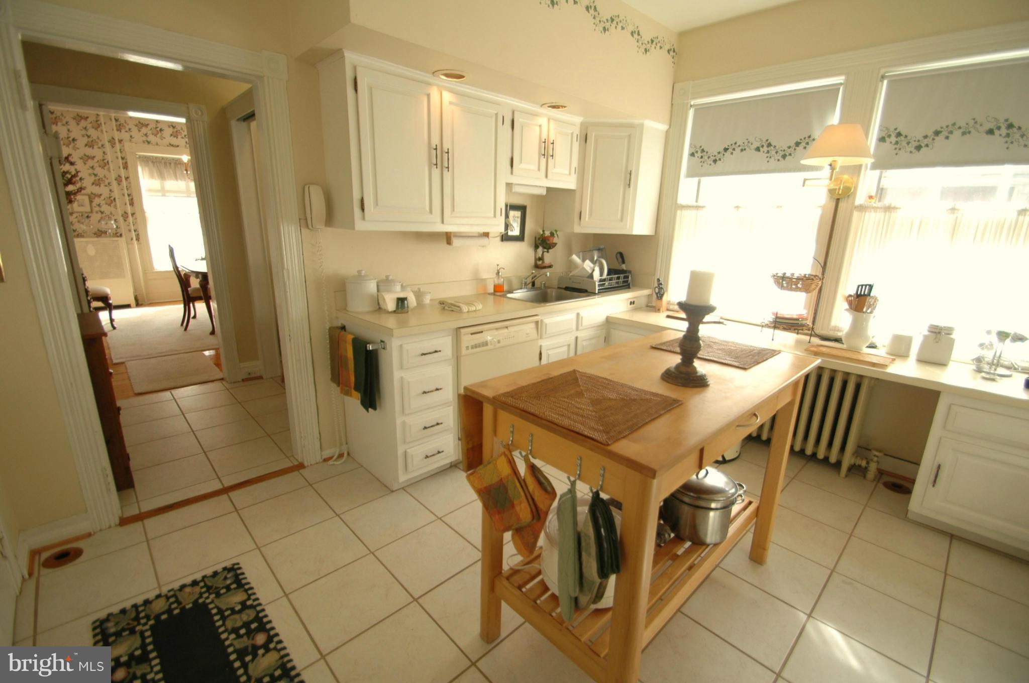 MURRAY HILL - Residential