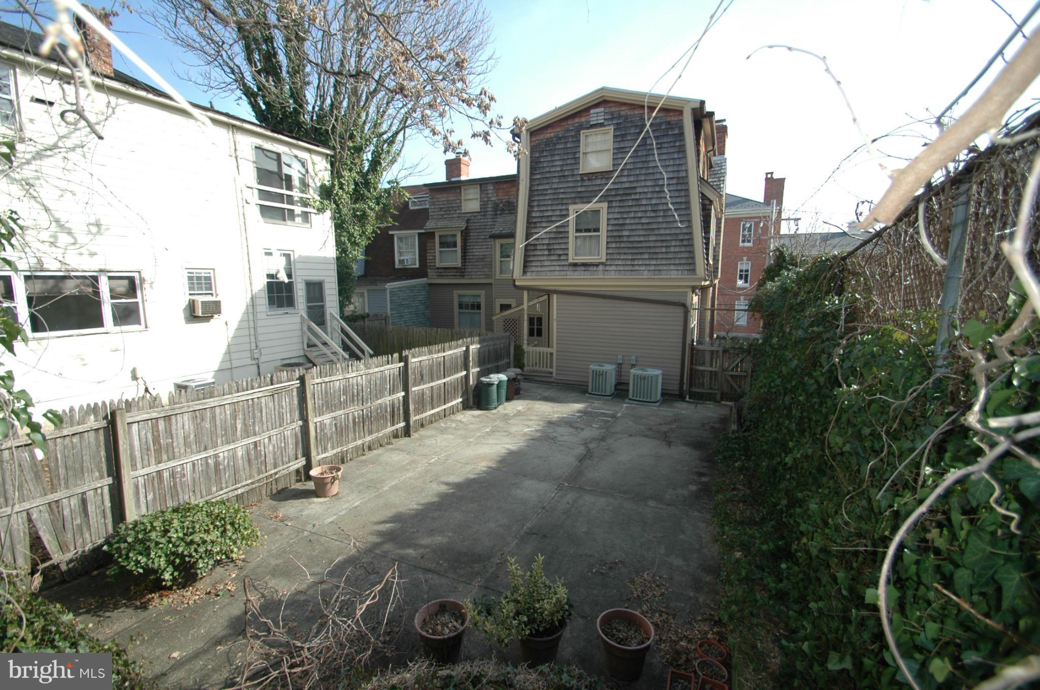 MURRAY HILL - Residential