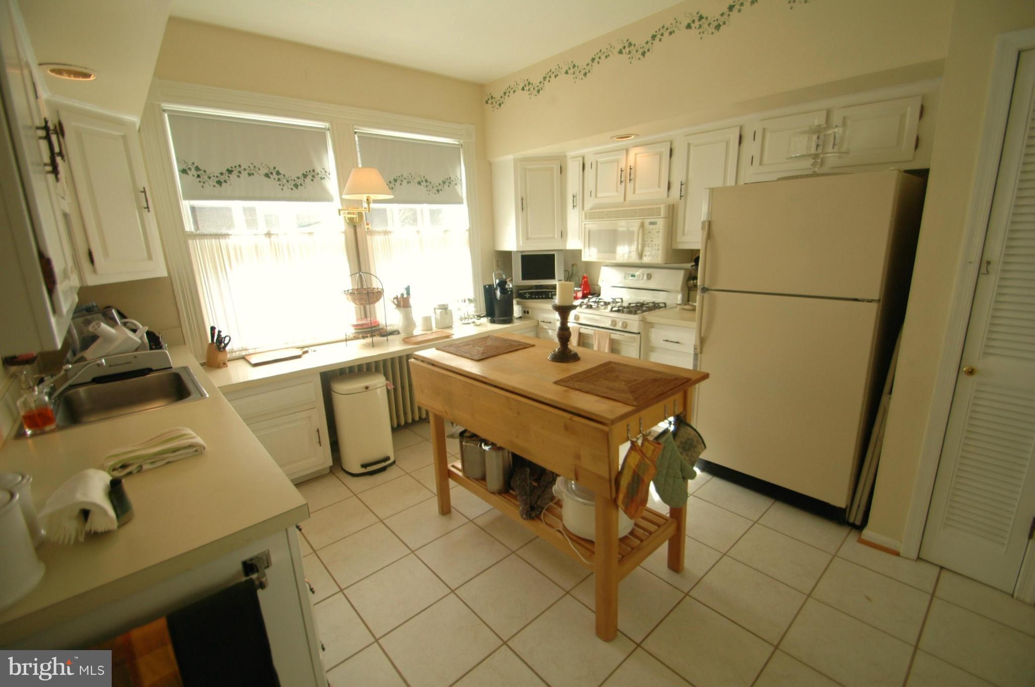 MURRAY HILL - Residential