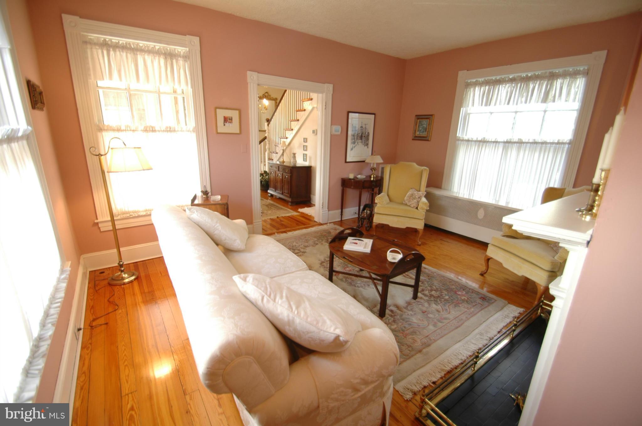 MURRAY HILL - Residential