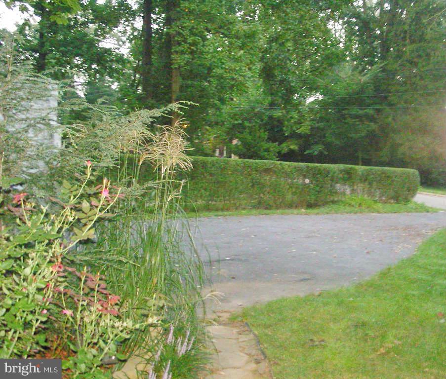 WINDSOR HILLS - Residential