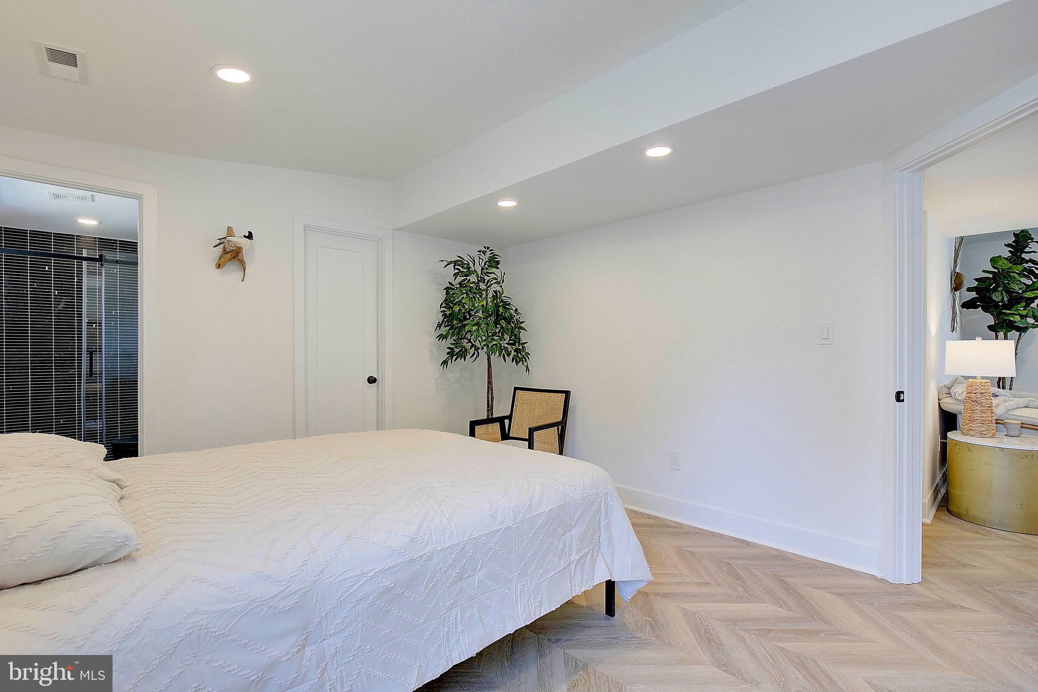 NORTH CHESAPEAKE BEACH - Residential