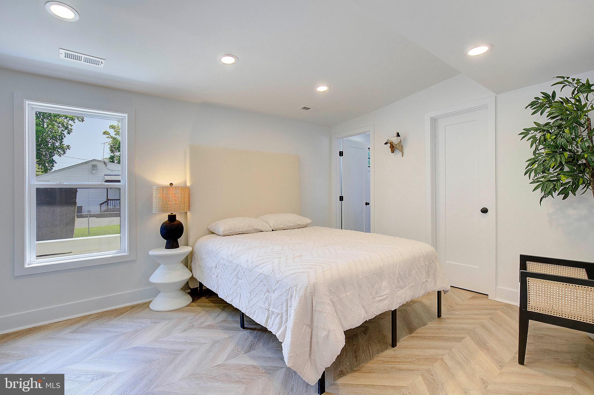 NORTH CHESAPEAKE BEACH - Residential