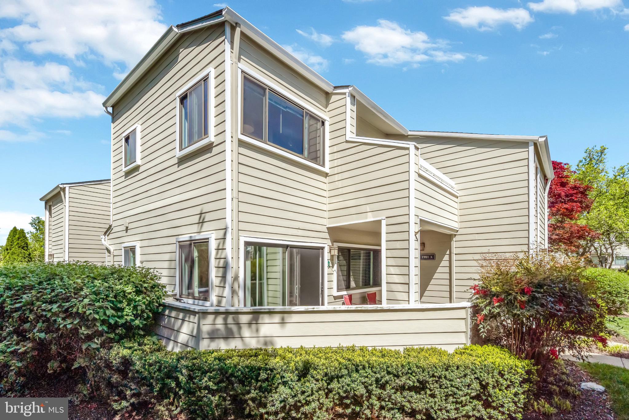 VILLARIDGE - Residential Lease