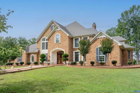 2576 S James River Hwy, Wingina, VA MLS: 670055