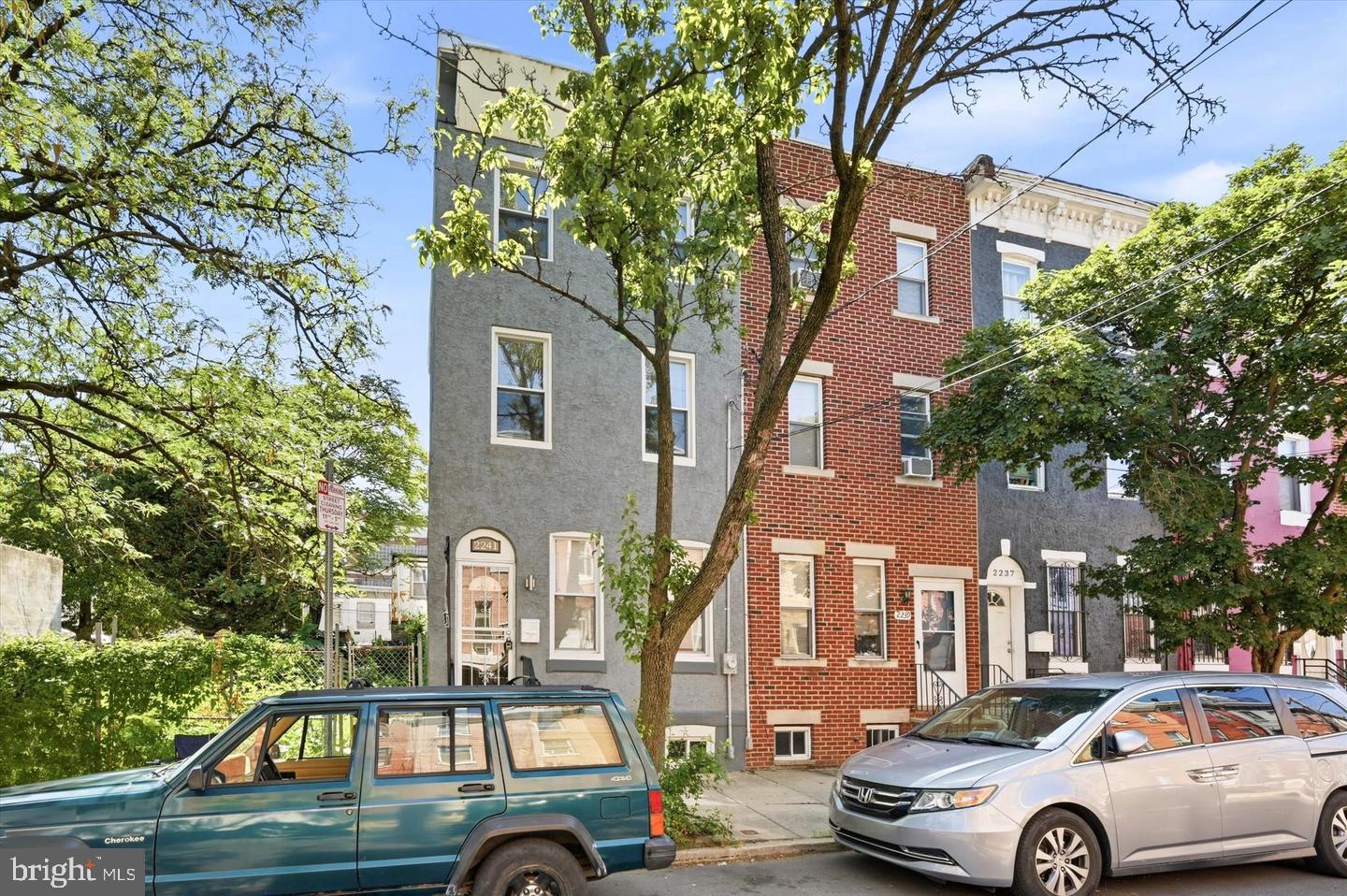 2241 N HANCOCK STREET