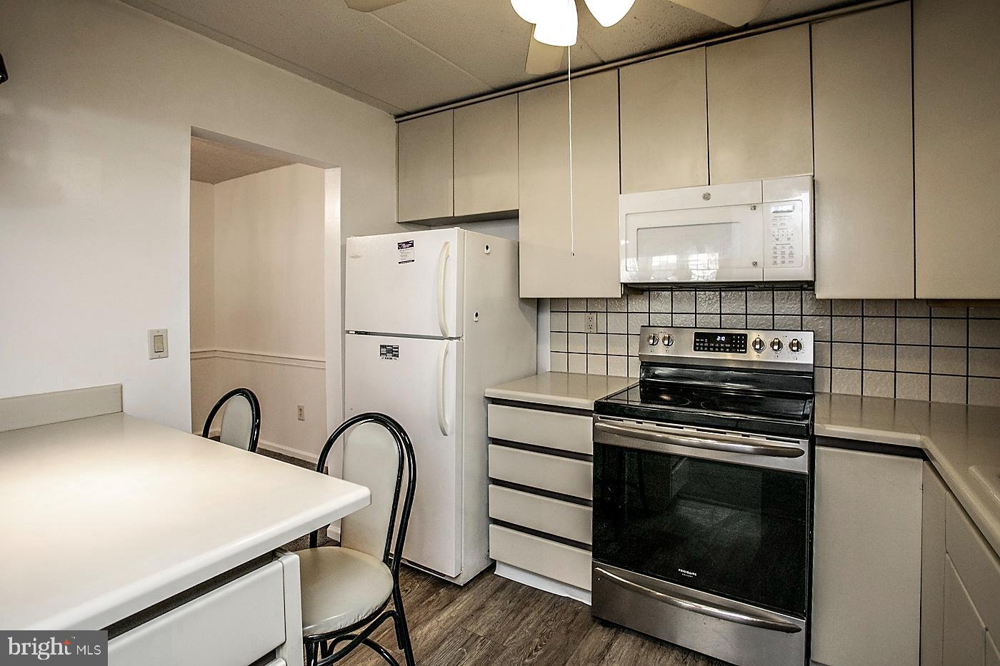 WESTOVER HARBOR - Residential Lease