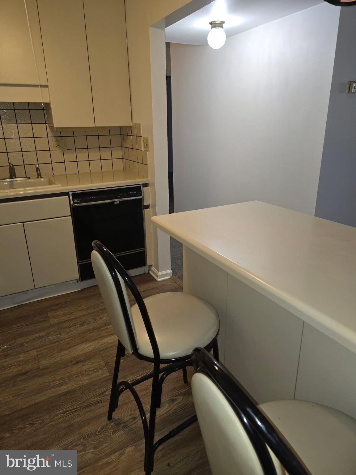 WESTOVER HARBOR - Residential Lease