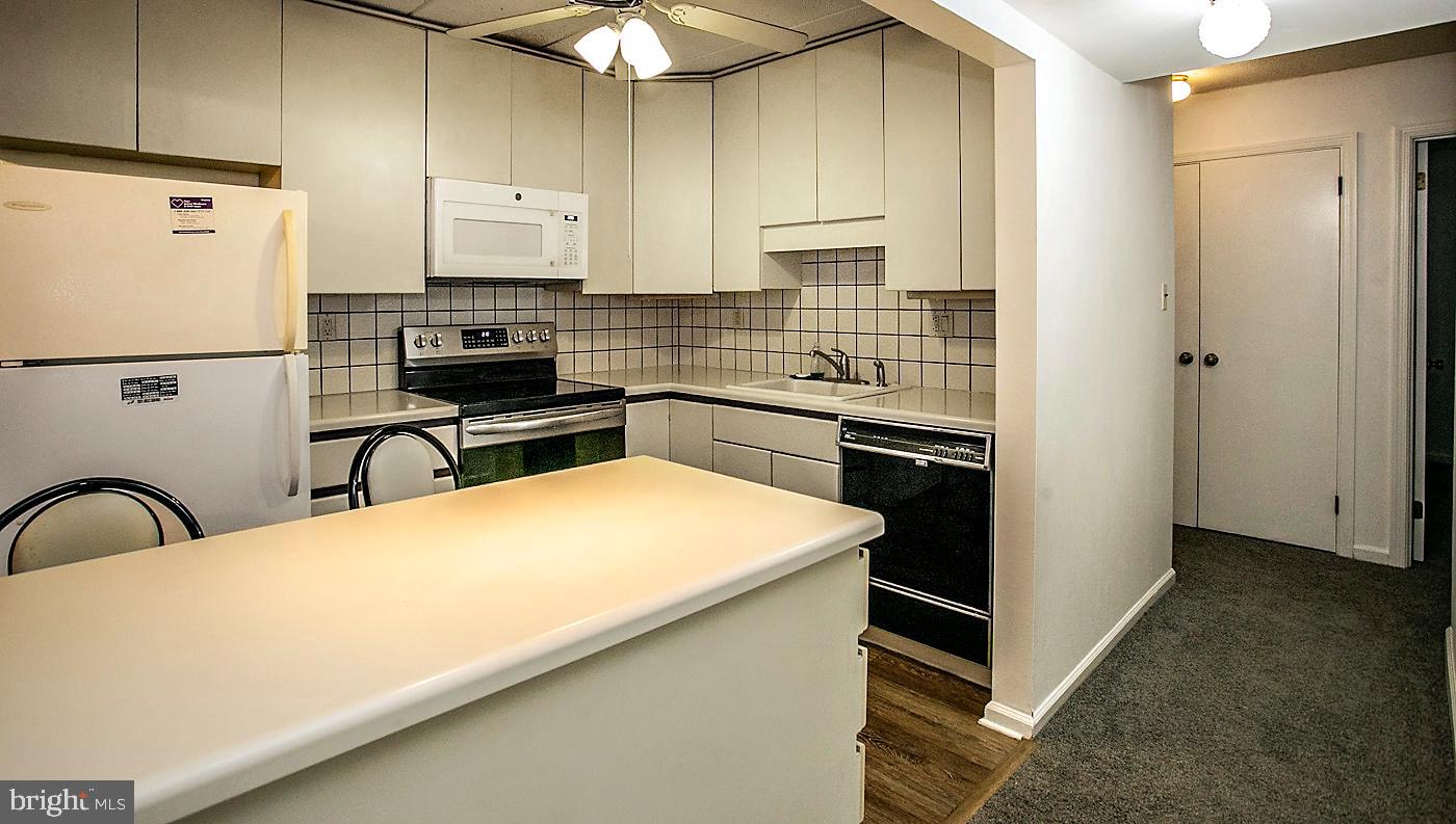 WESTOVER HARBOR - Residential Lease