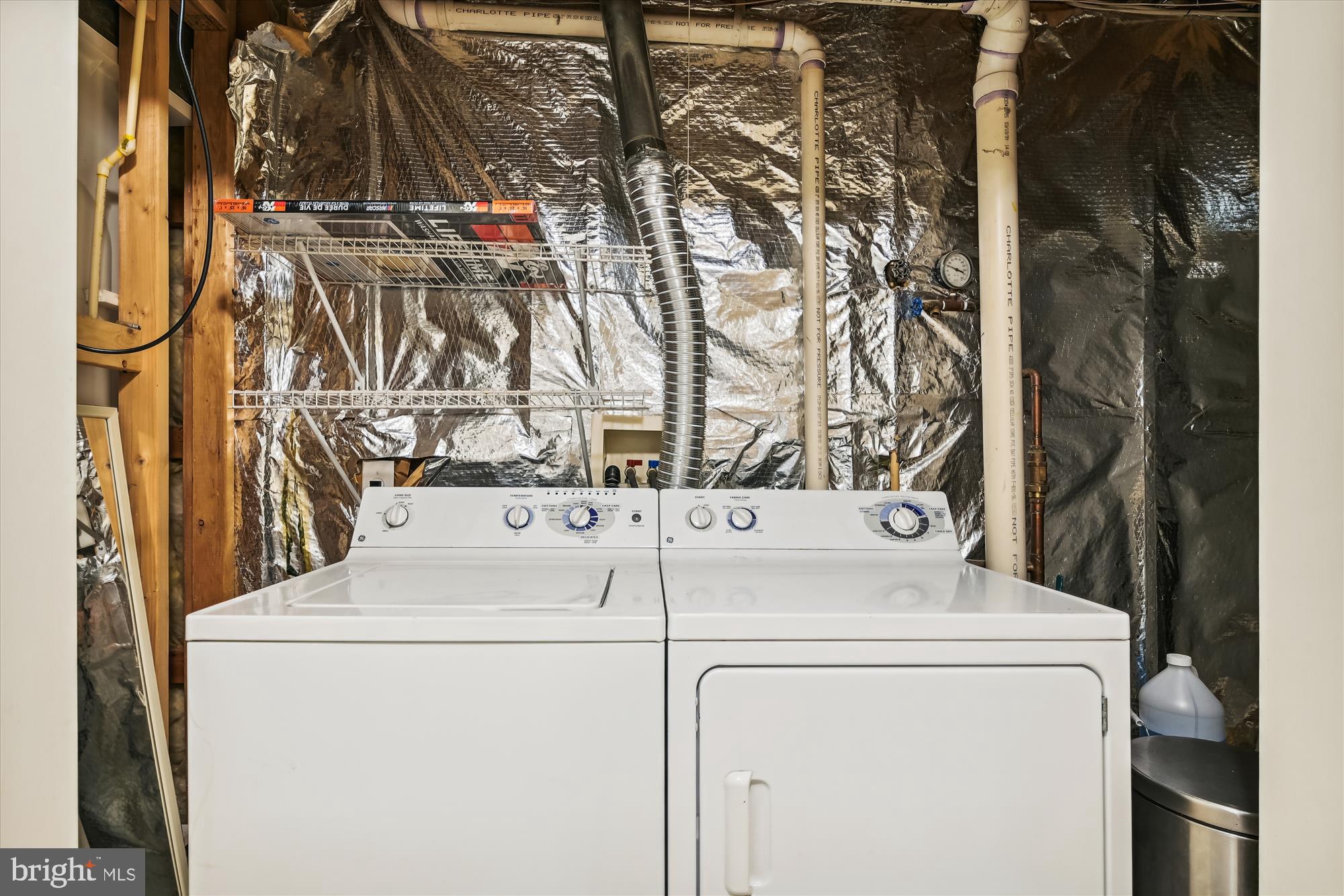 FOX CHASE - Residential