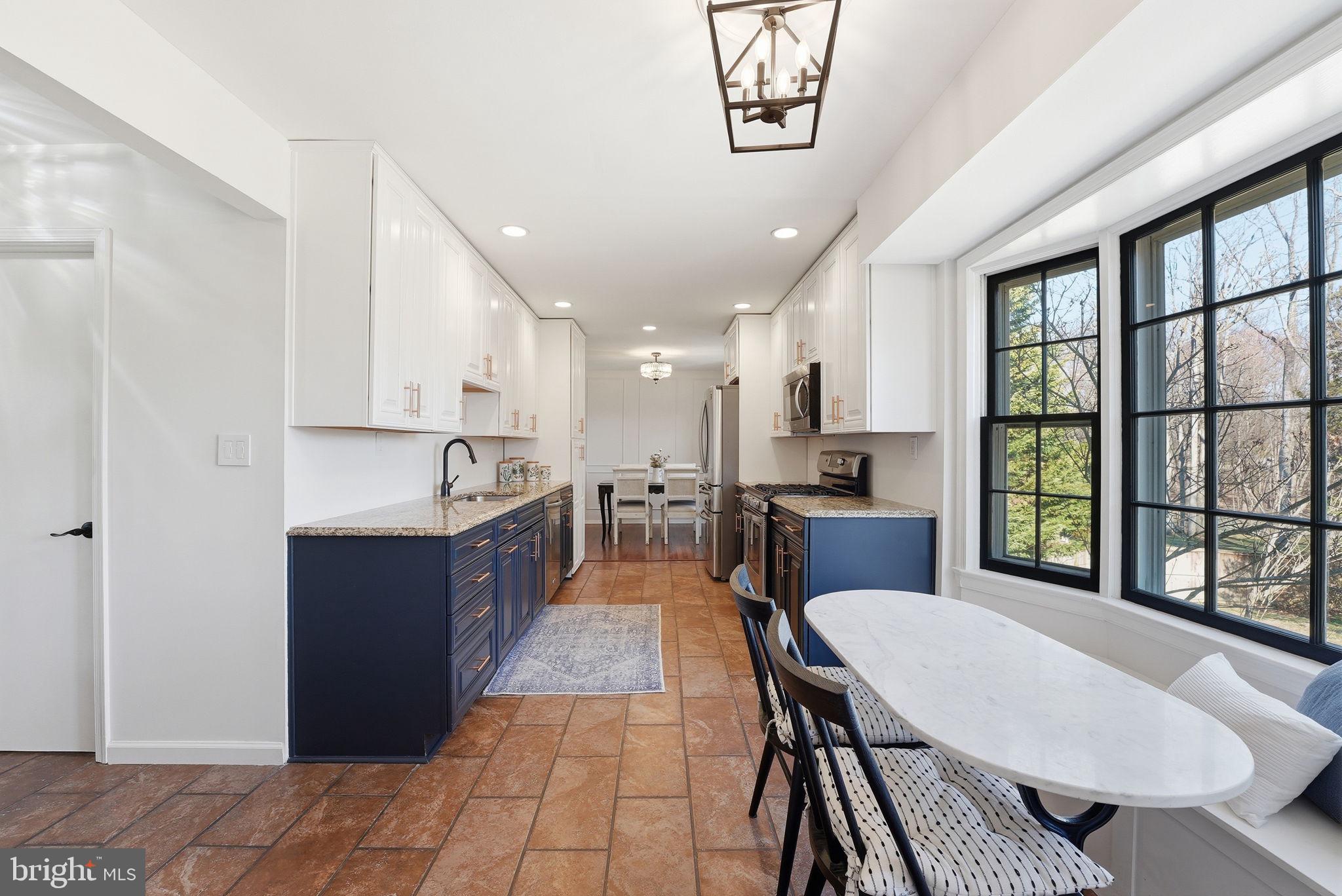 PARKSIDE ESTATES - Residential