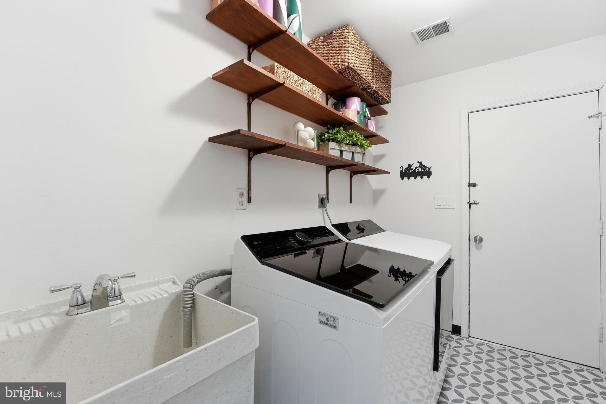 PARKSIDE ESTATES - Residential