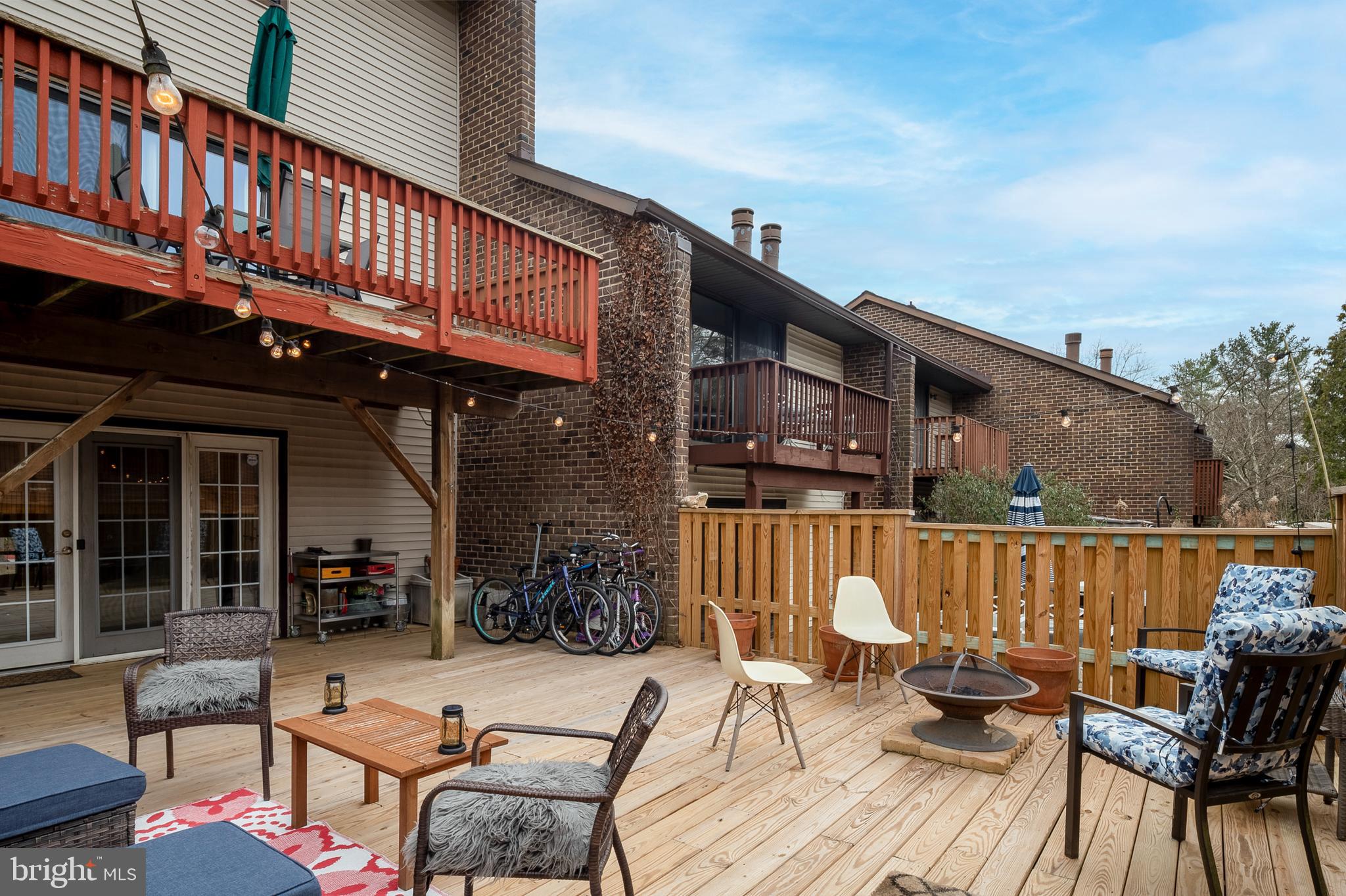 TOWN CENTER - Residential