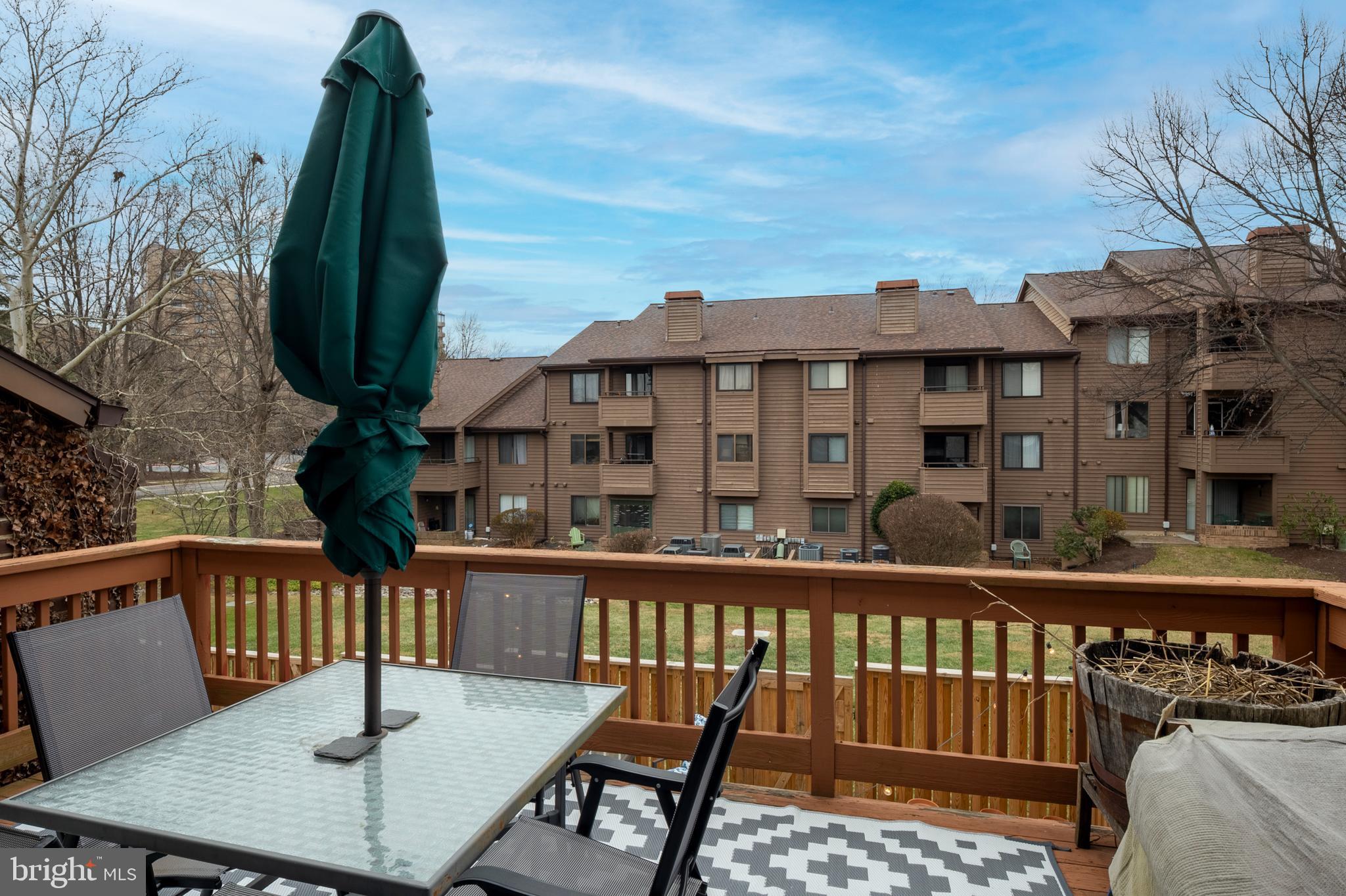 TOWN CENTER - Residential