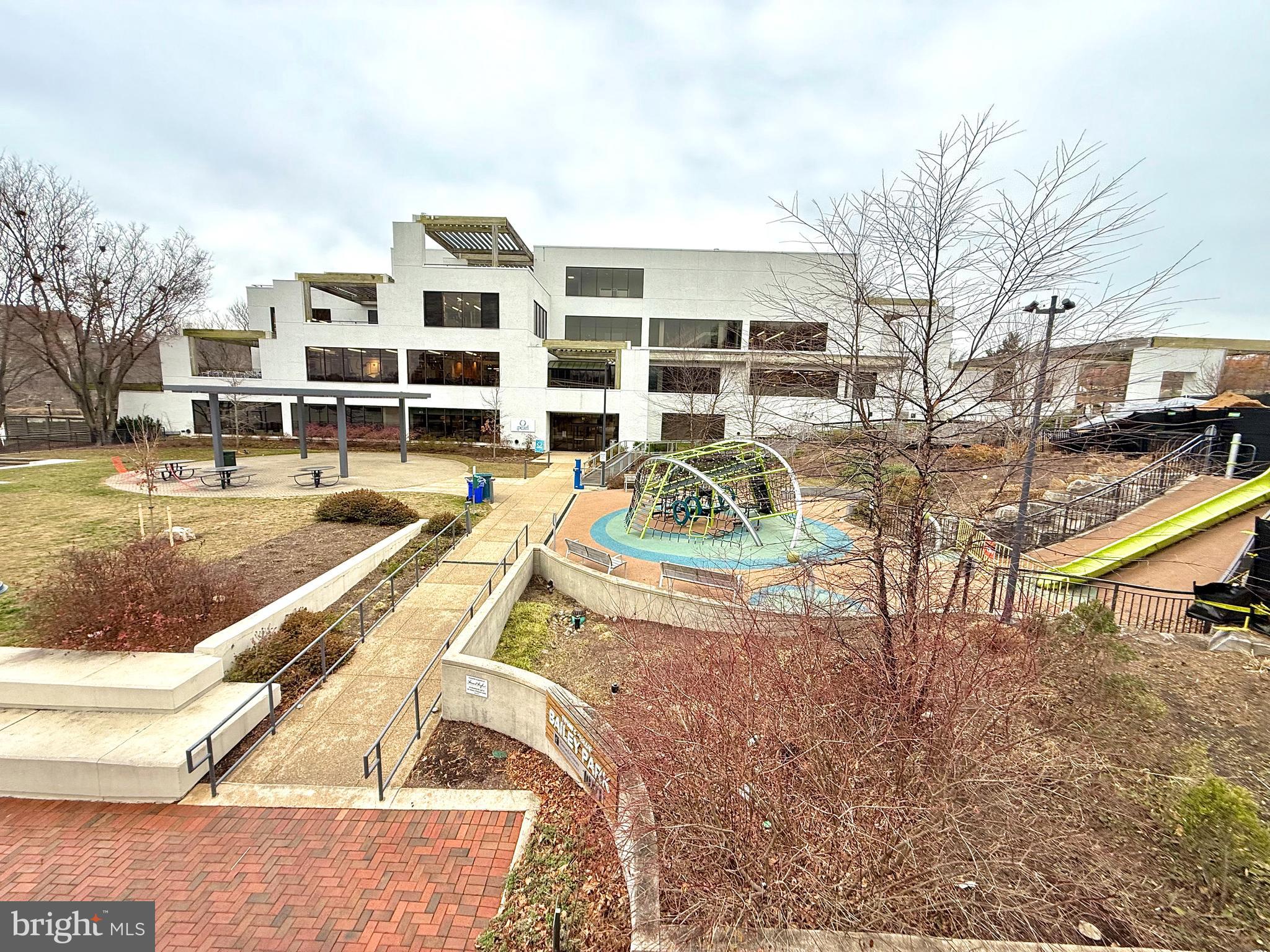 TOWN CENTER - Residential