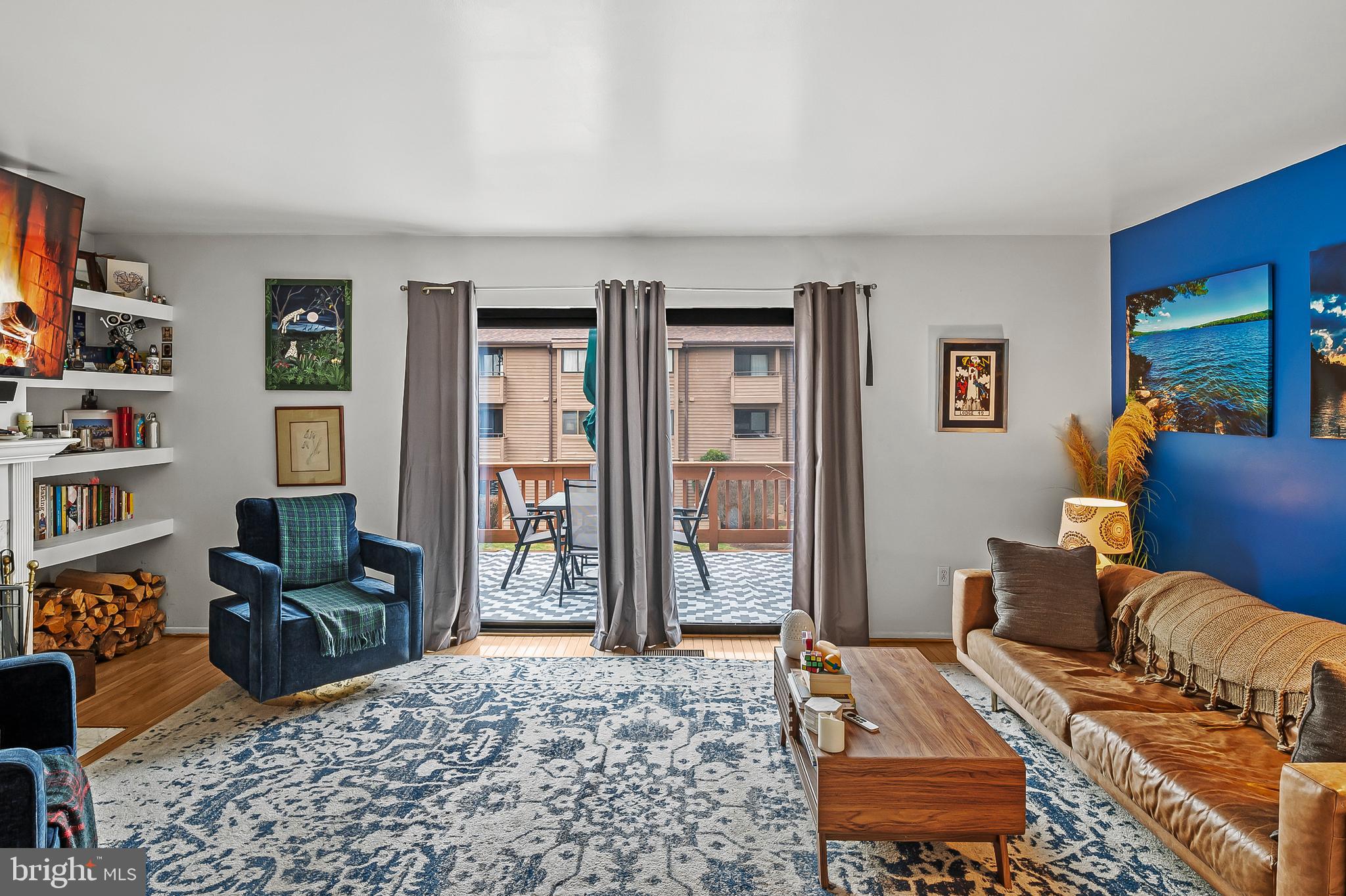 TOWN CENTER - Residential